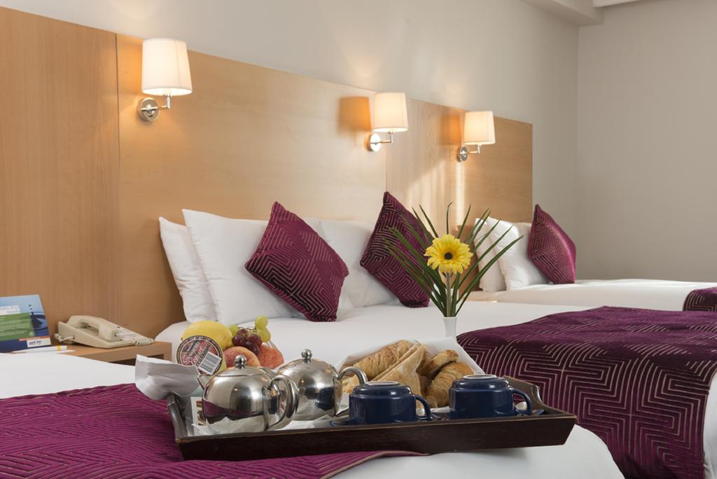 Park Inn By Radisson Shannon Airport by null