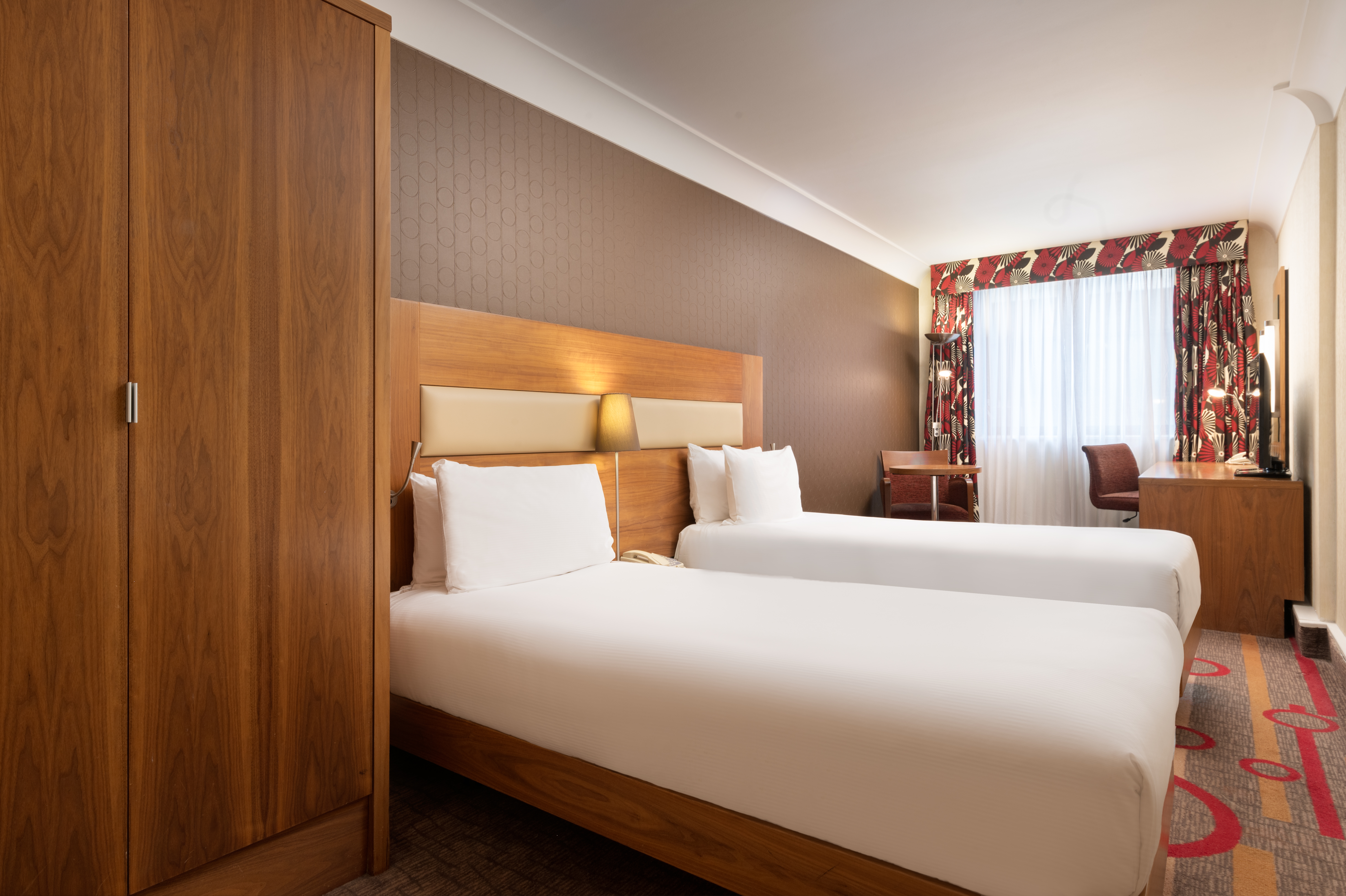 Галерея изображений Hilton London Olympia