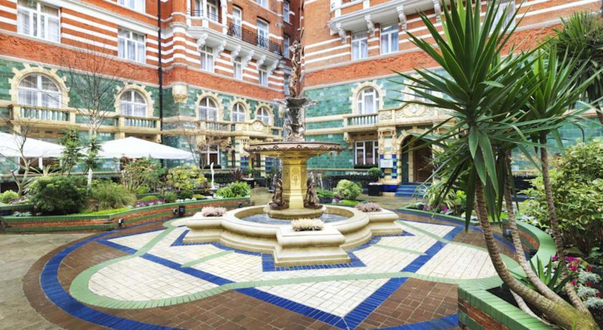 Gallery image of St James Court A Taj Hotel