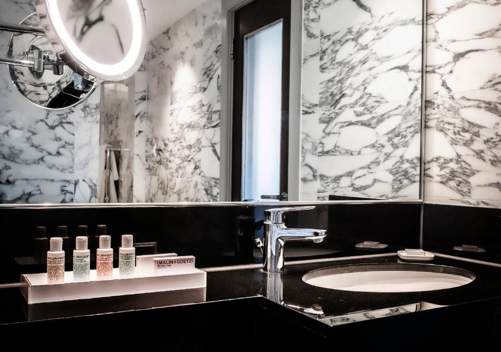 The Marylebone hotel by null