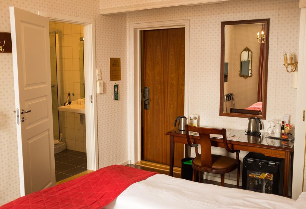 Hotel Victoria by null