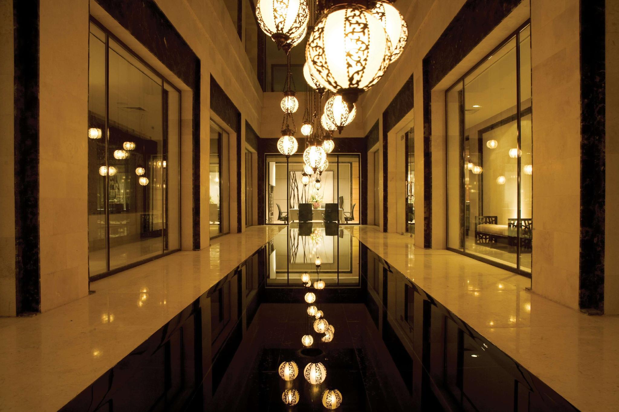 Hilton Luxor Resort & Spa