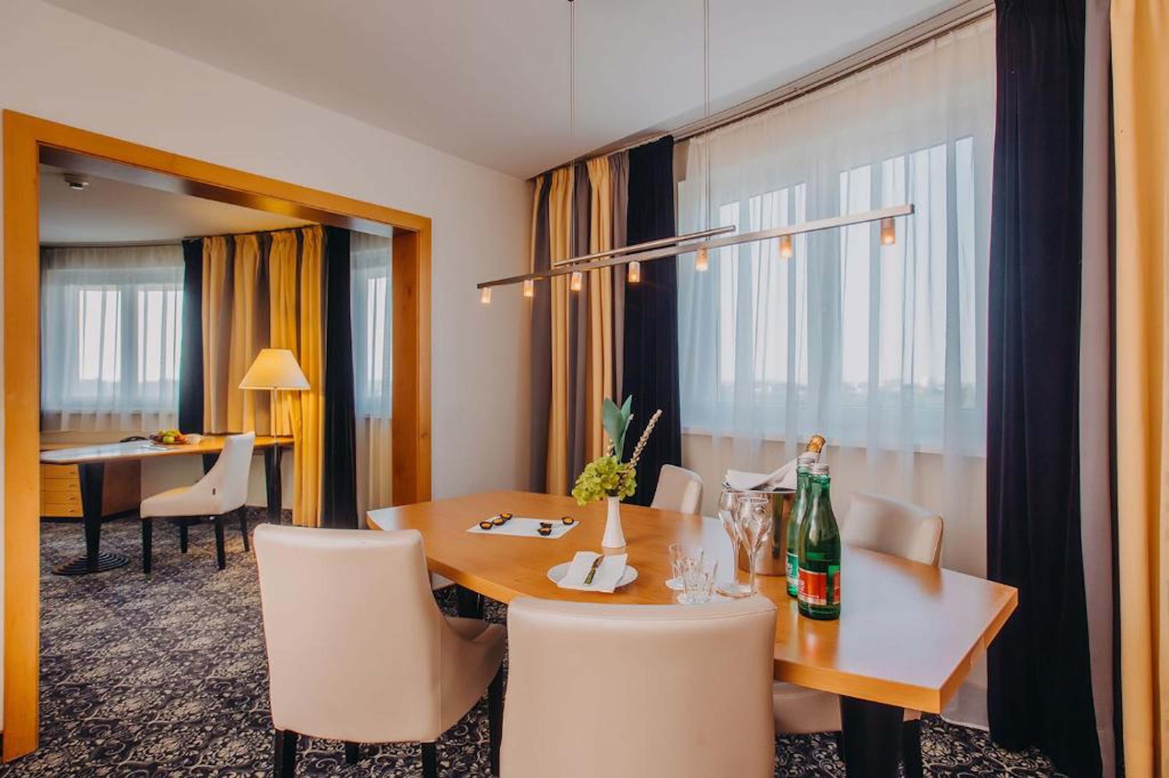 Suite, junior