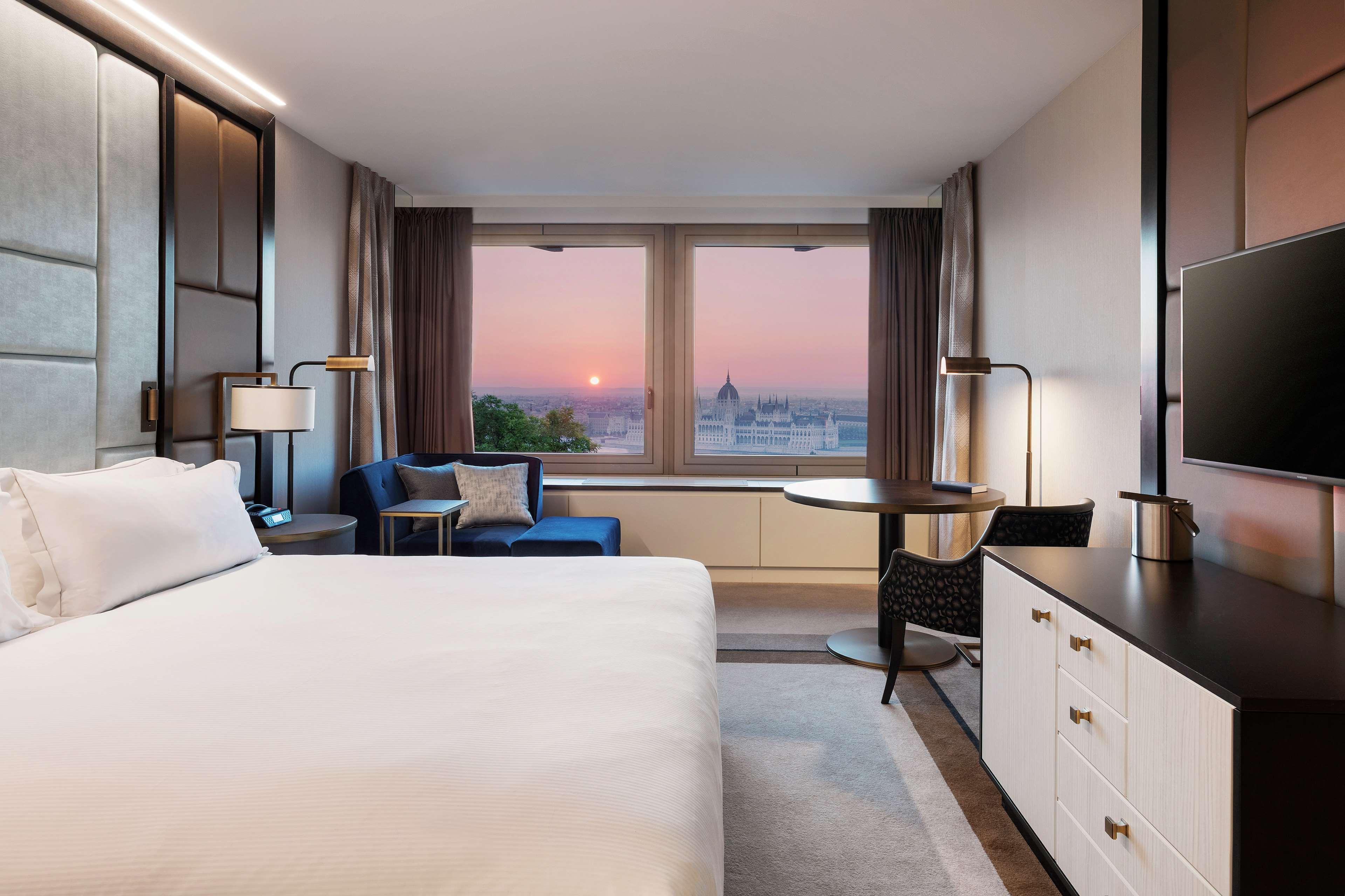 Hilton Budapest by null