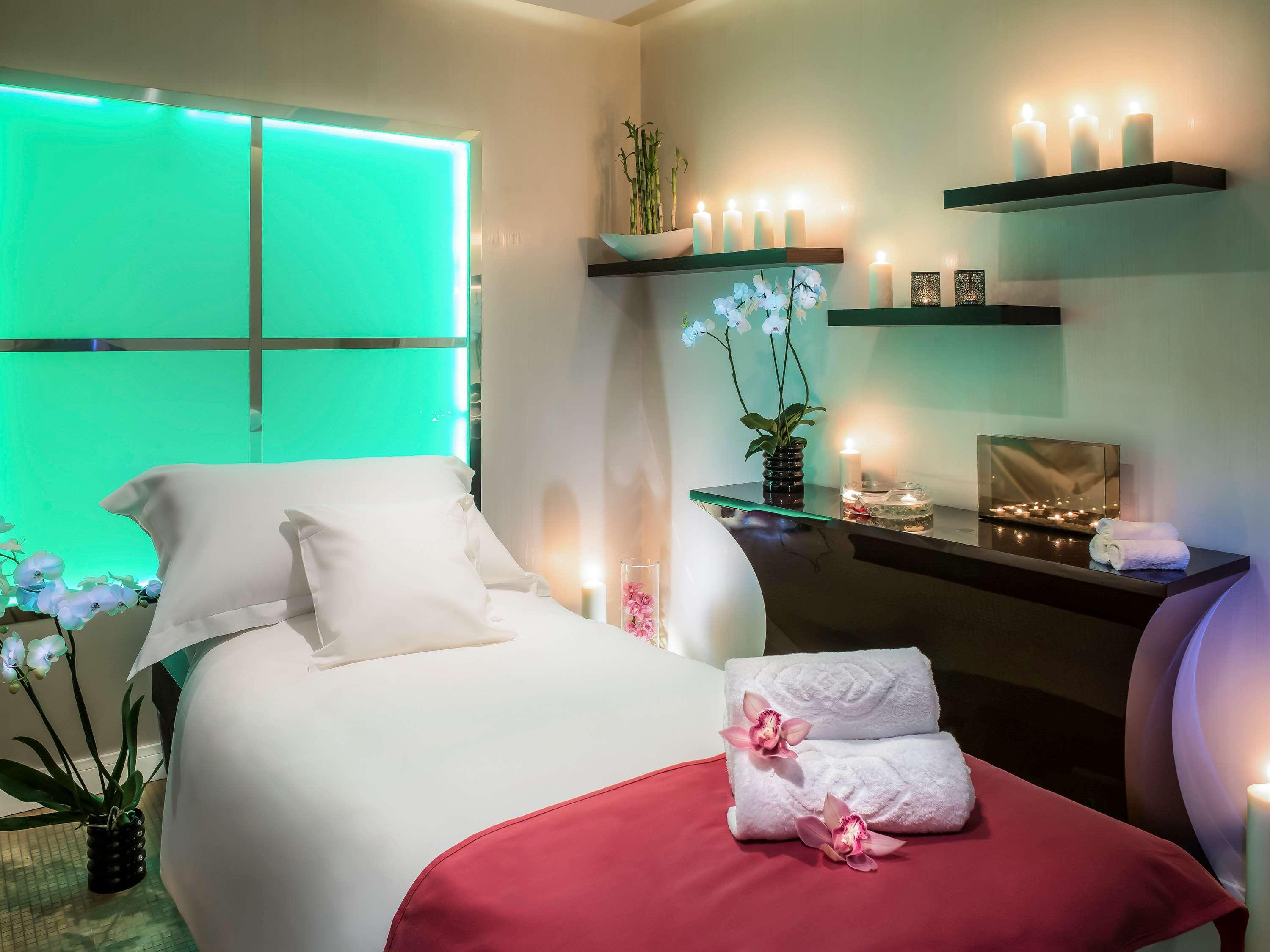 Sofitel Warsaw Victoria by null