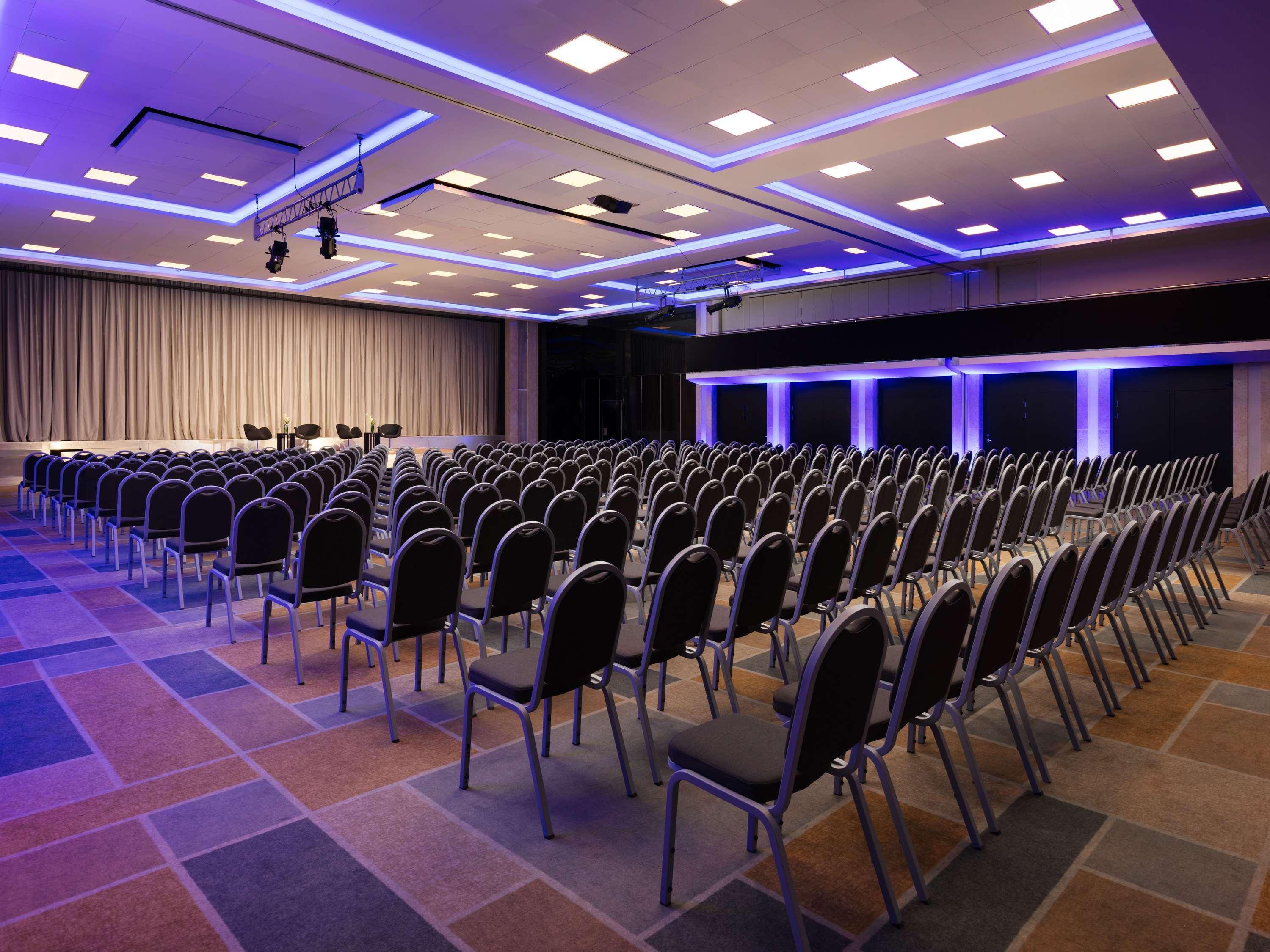 Sofitel Warsaw Victoria by null