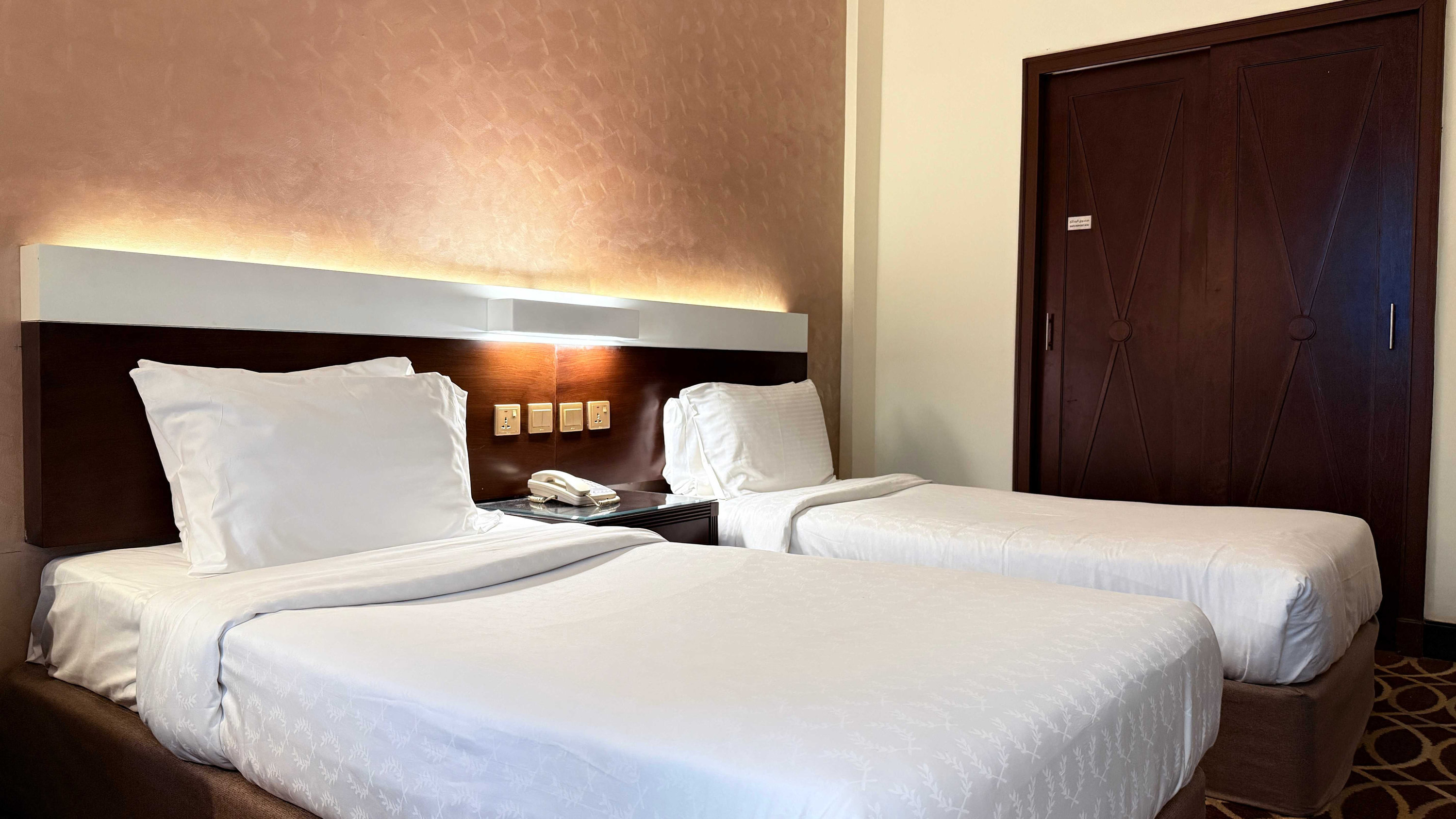 Sunday Suites Excelsior Hotel Deira