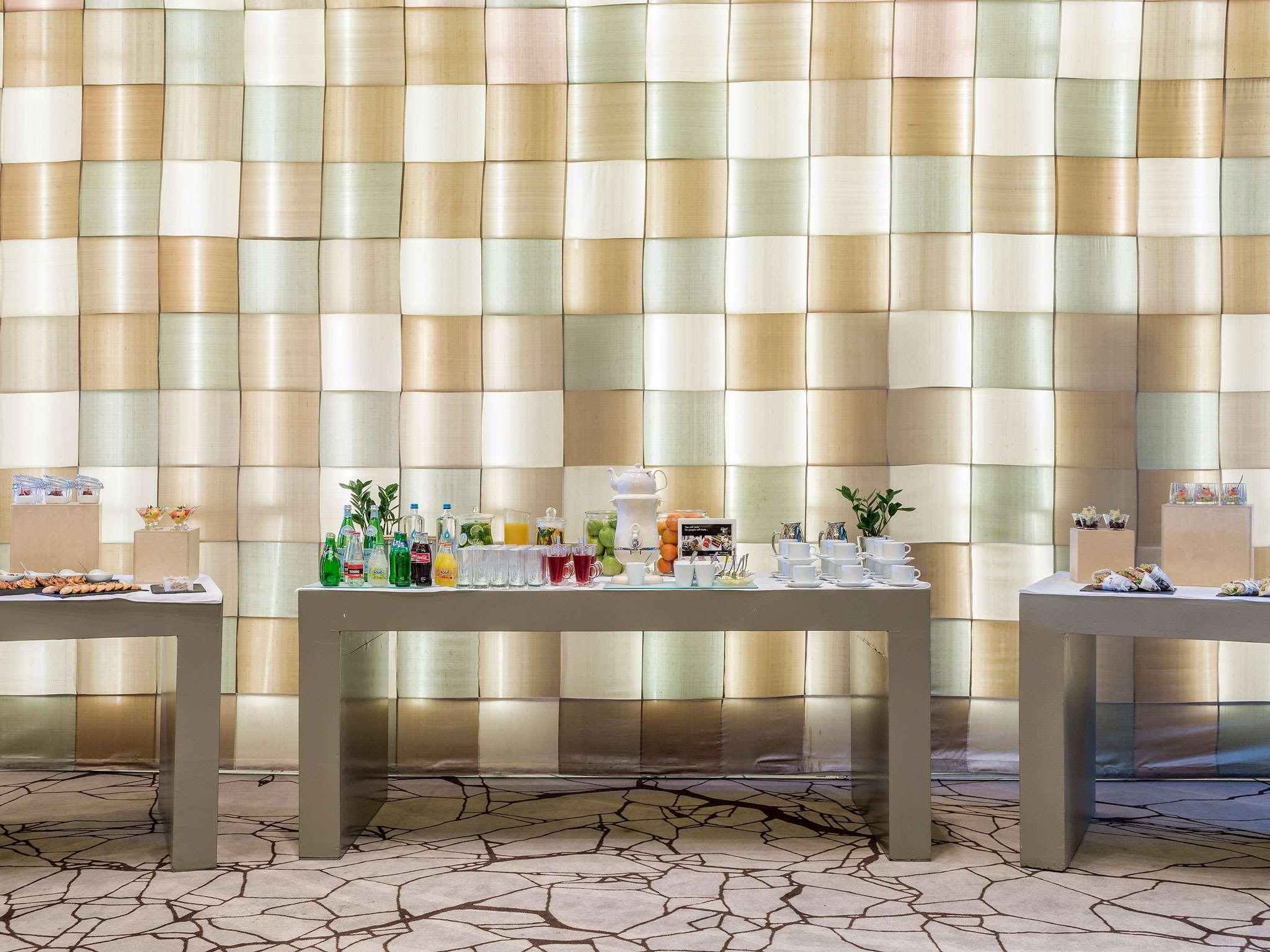 Radisson Blu Park Hotel Athens - attēls