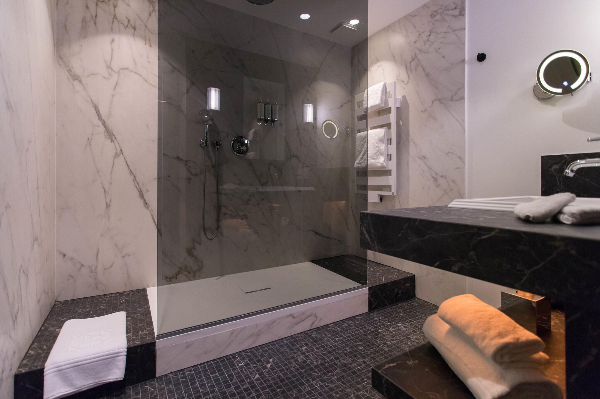 Maison Rouge Strasbourg Hotel & Spa, Autograph Collection by null