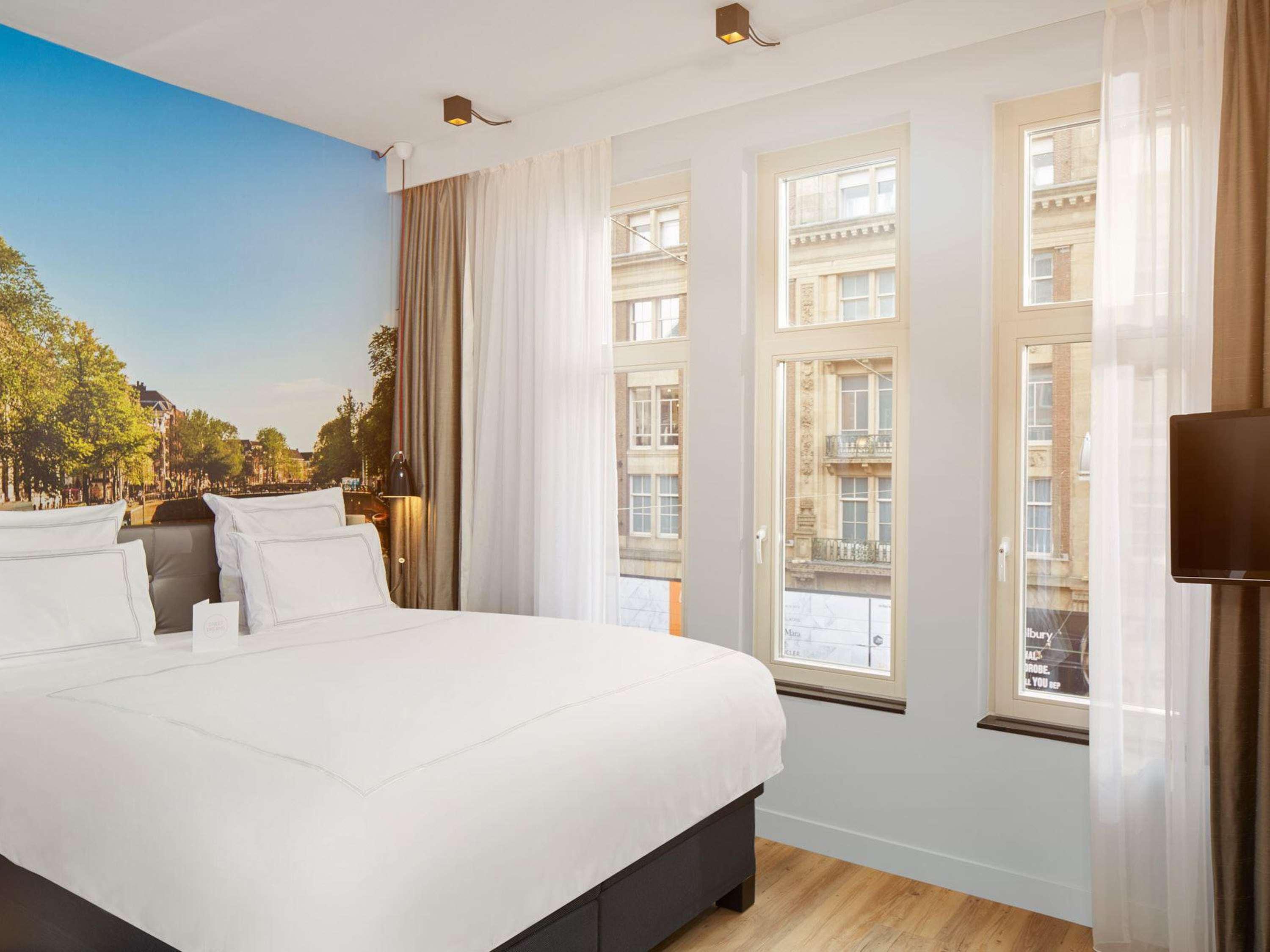 Suite, junior, balcón