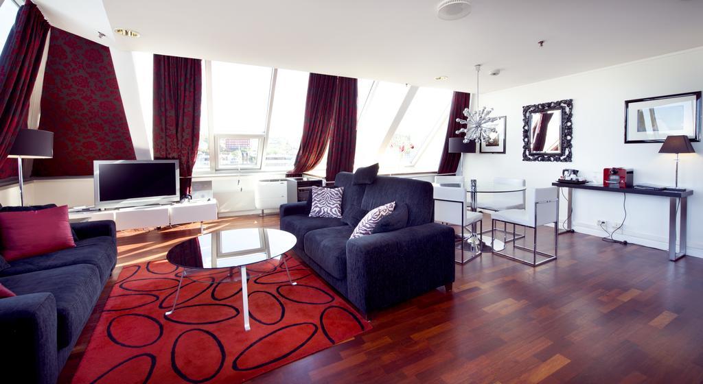 Home Hotel Grand Olav by null