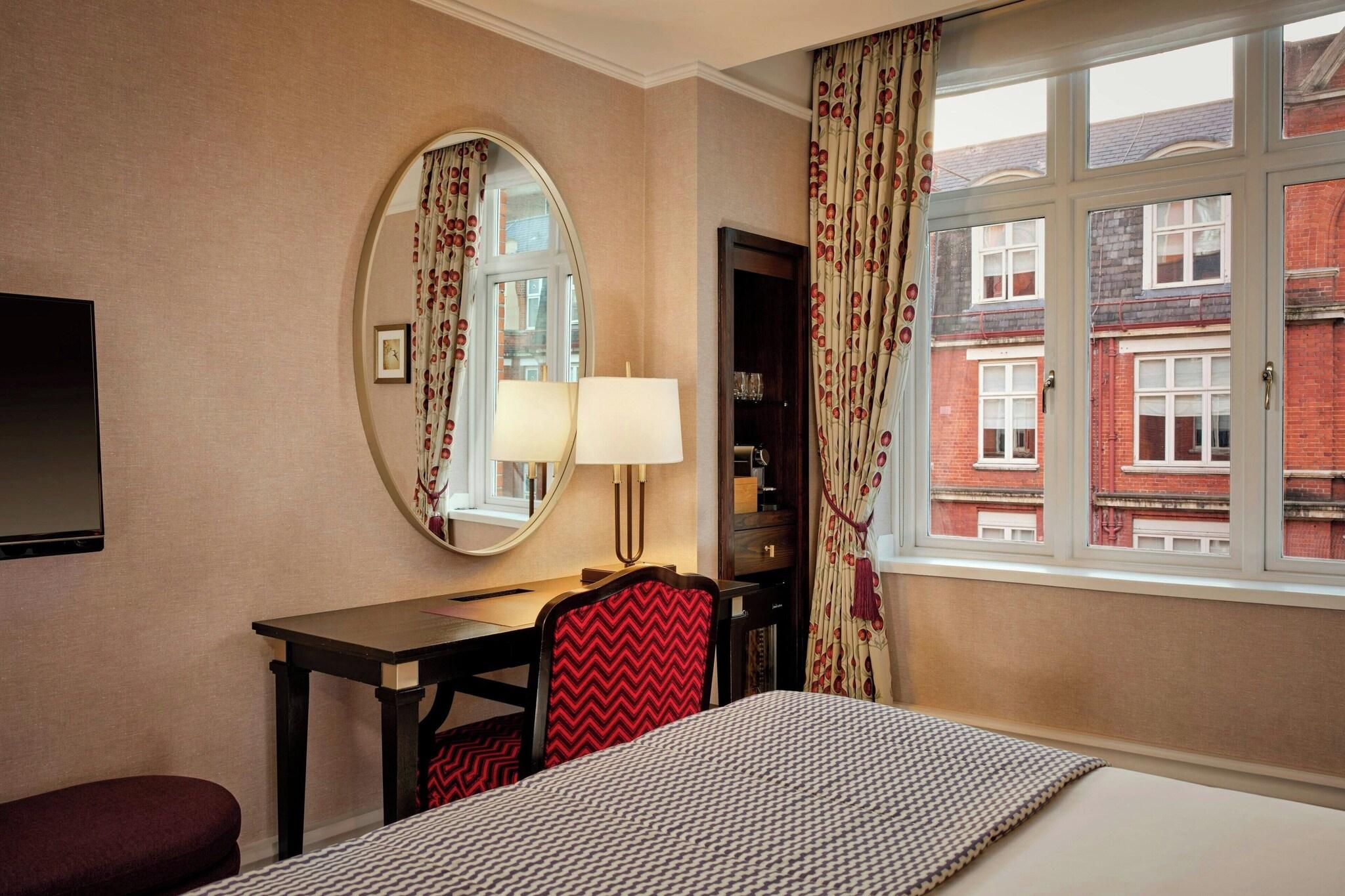 St Ermin's Hotel, Autograph Collection