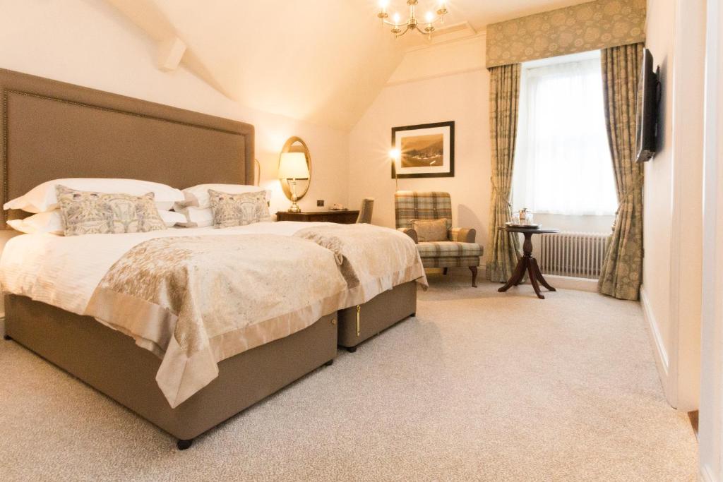 Macdonald Old England Hotel & Spa