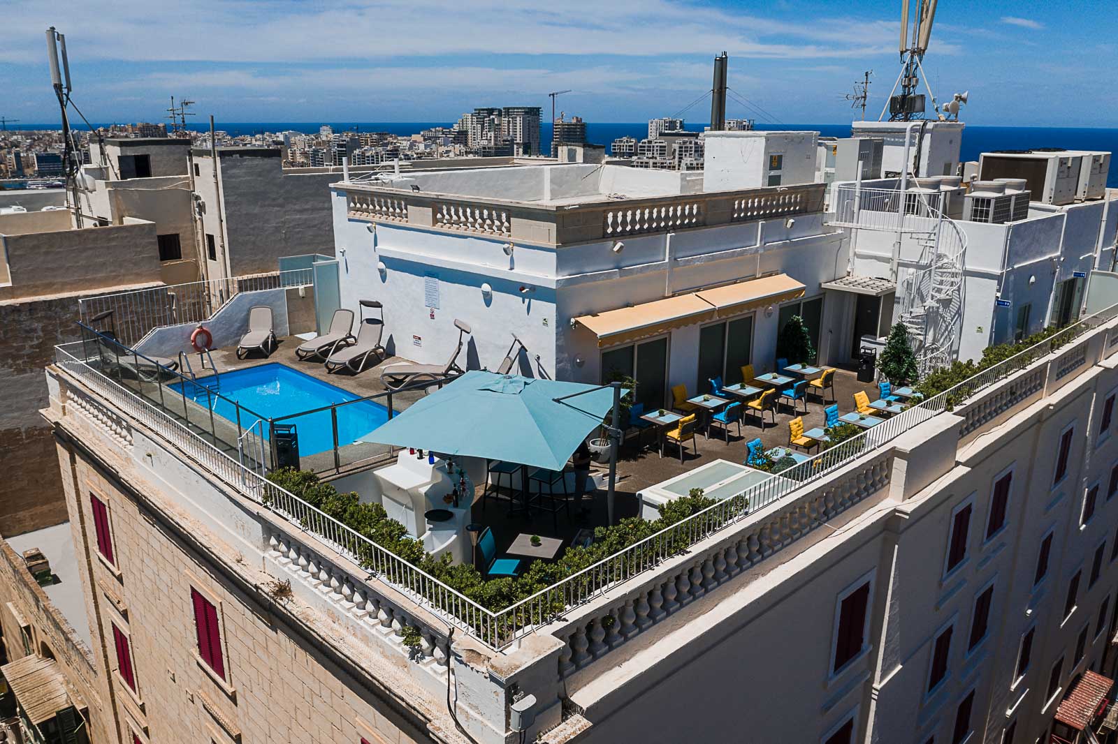 Osborne Hotel by null