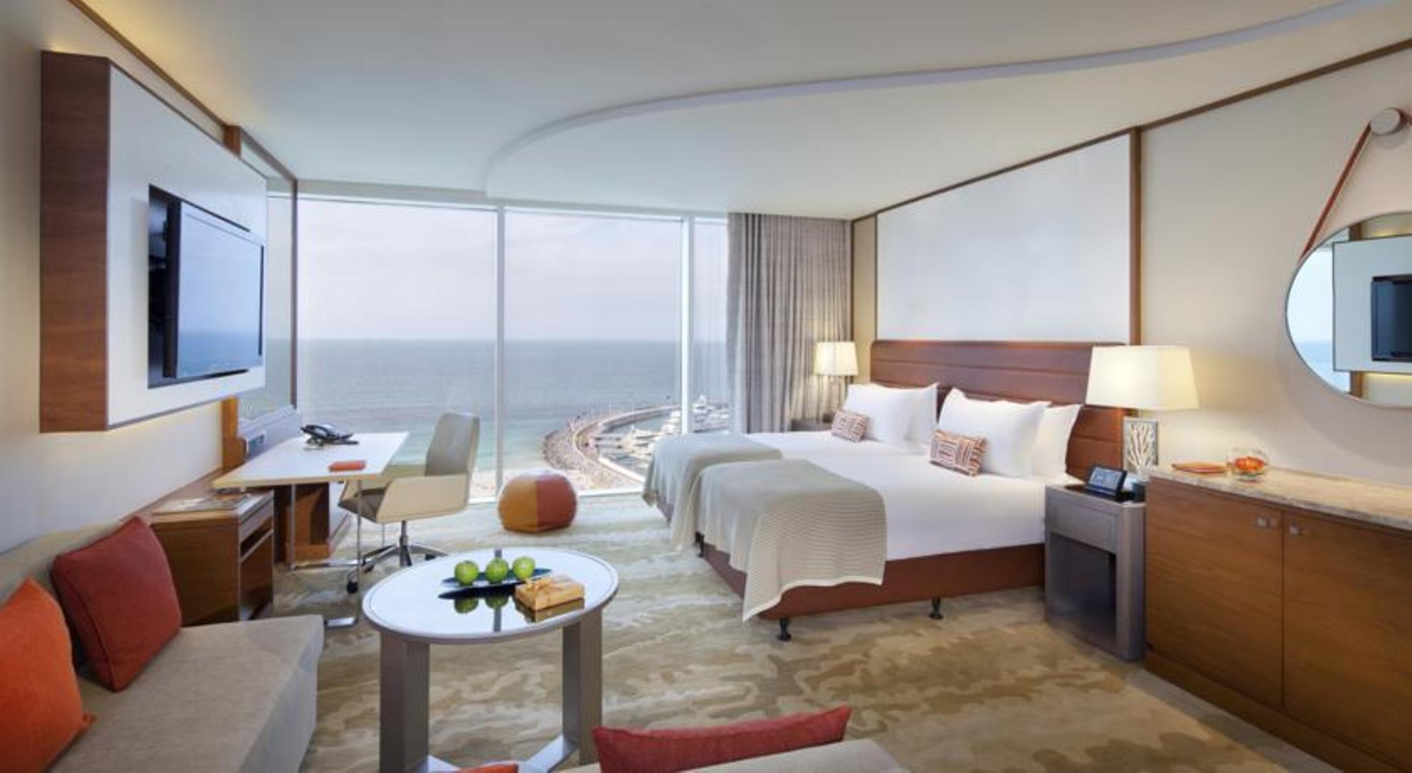 Jumeirah Beach Hotel by null