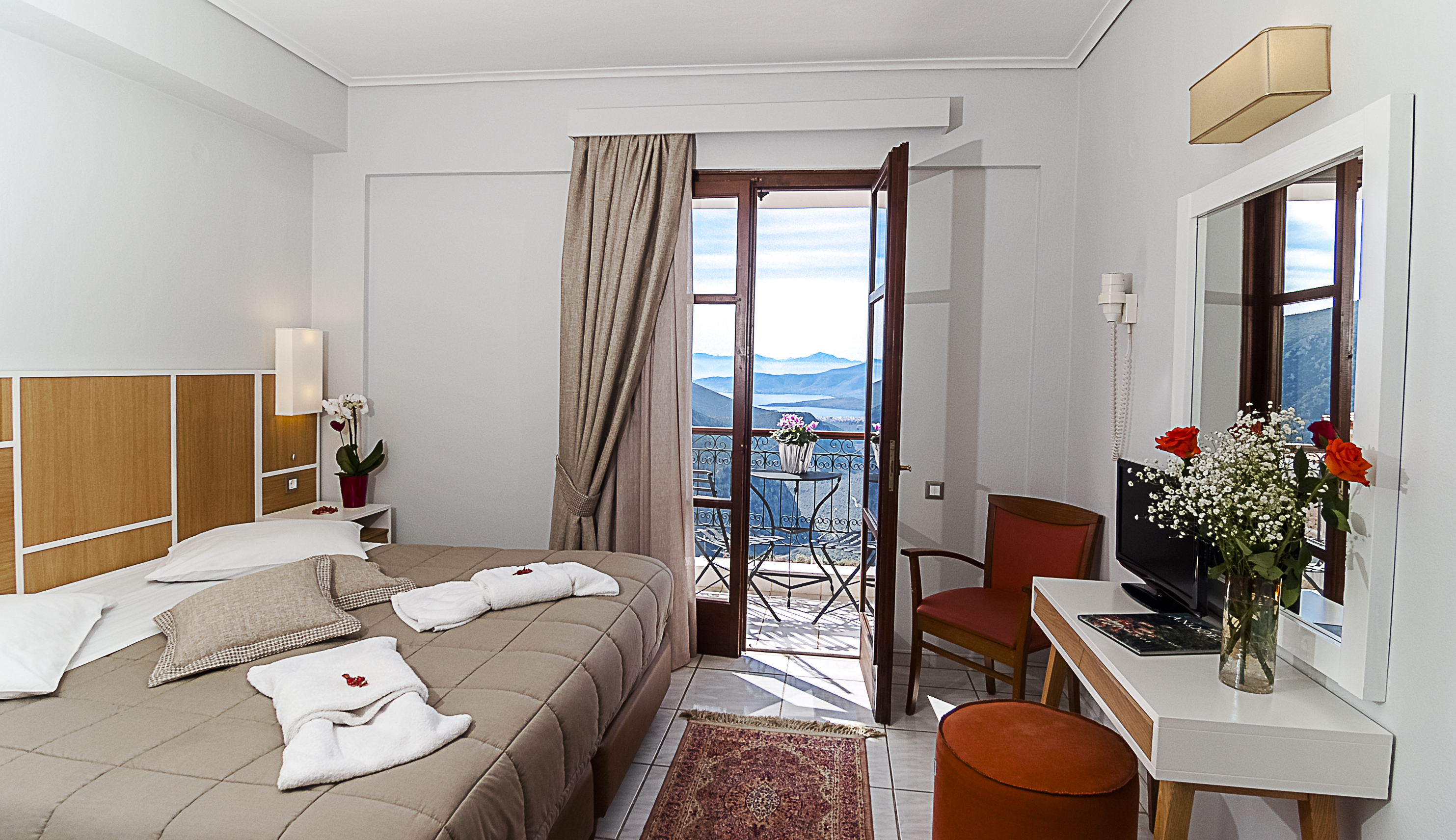 Fedriades Hotel by null