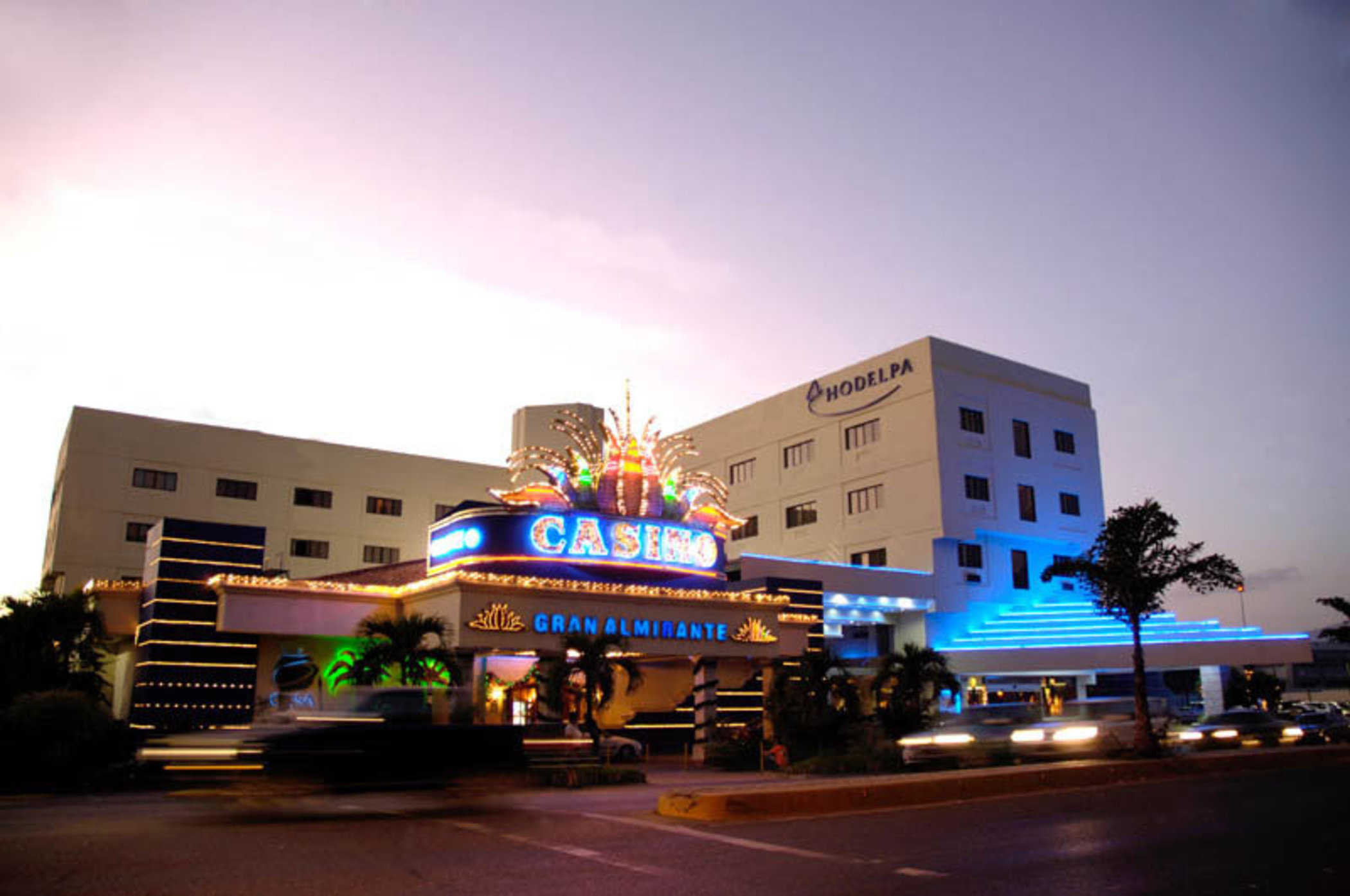 Hodelpa Gran Almirante Hotel & Casino