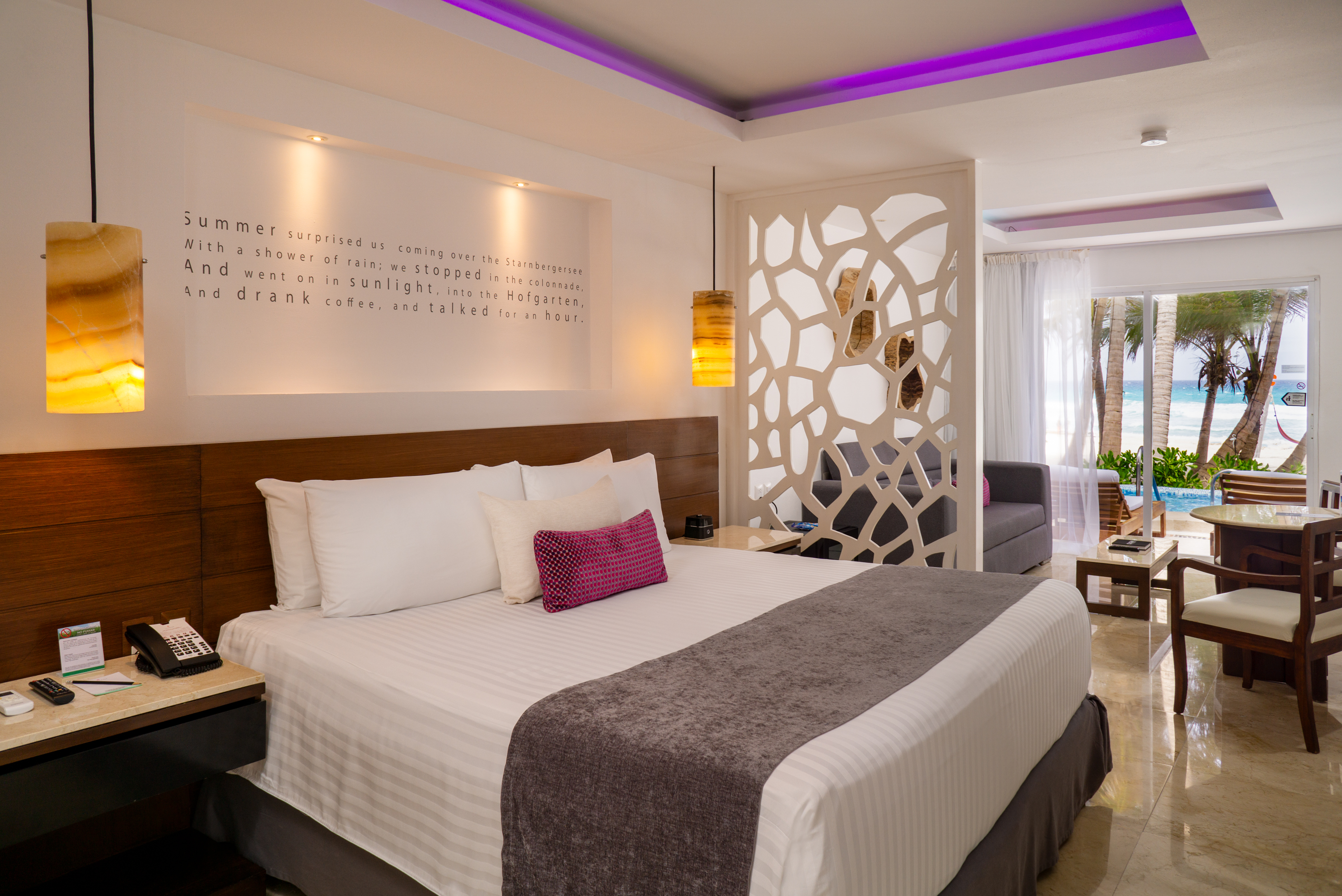 Suite, junior, private pool