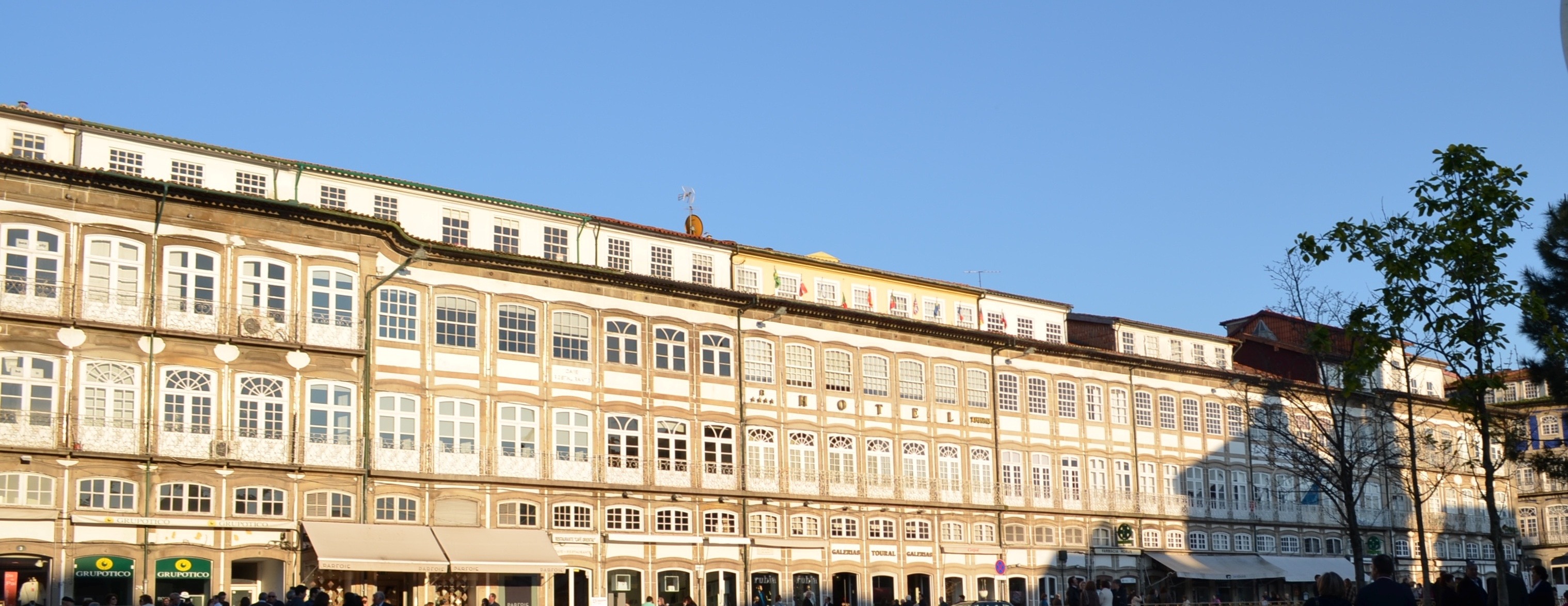 Hotel Toural by null