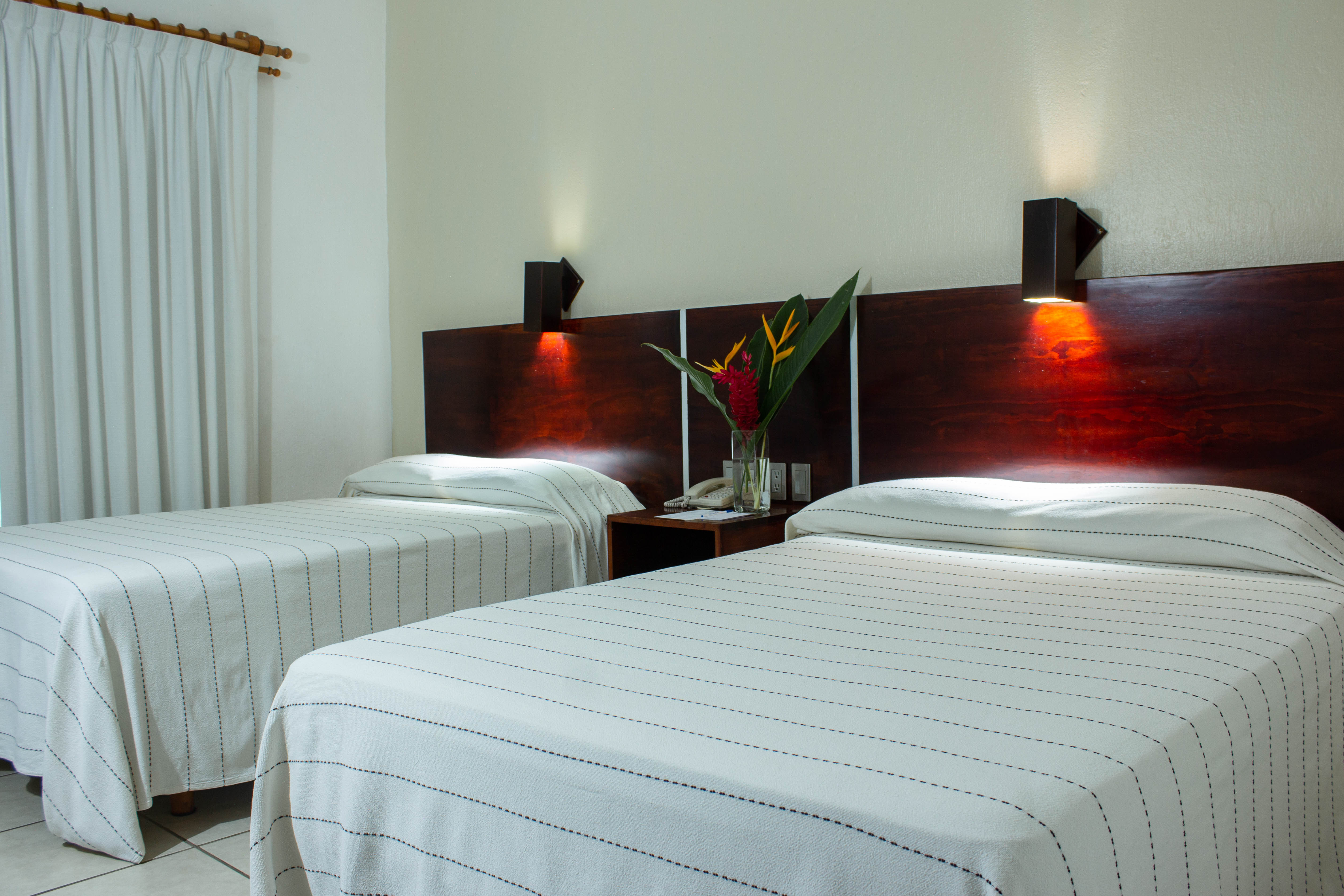 Castillo Huatulco Hotel & Beach Club