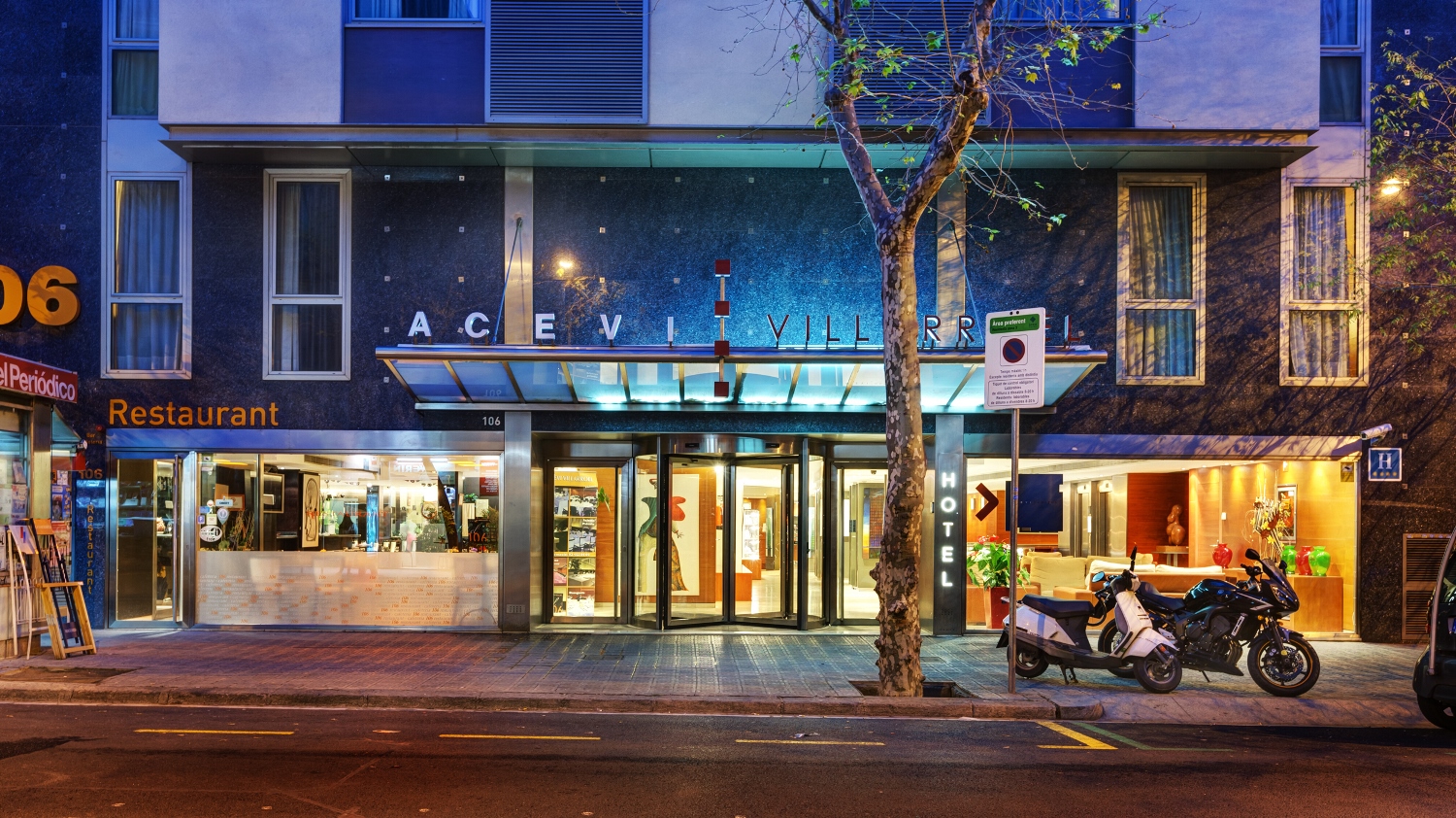 Acevi Villarroel - фото