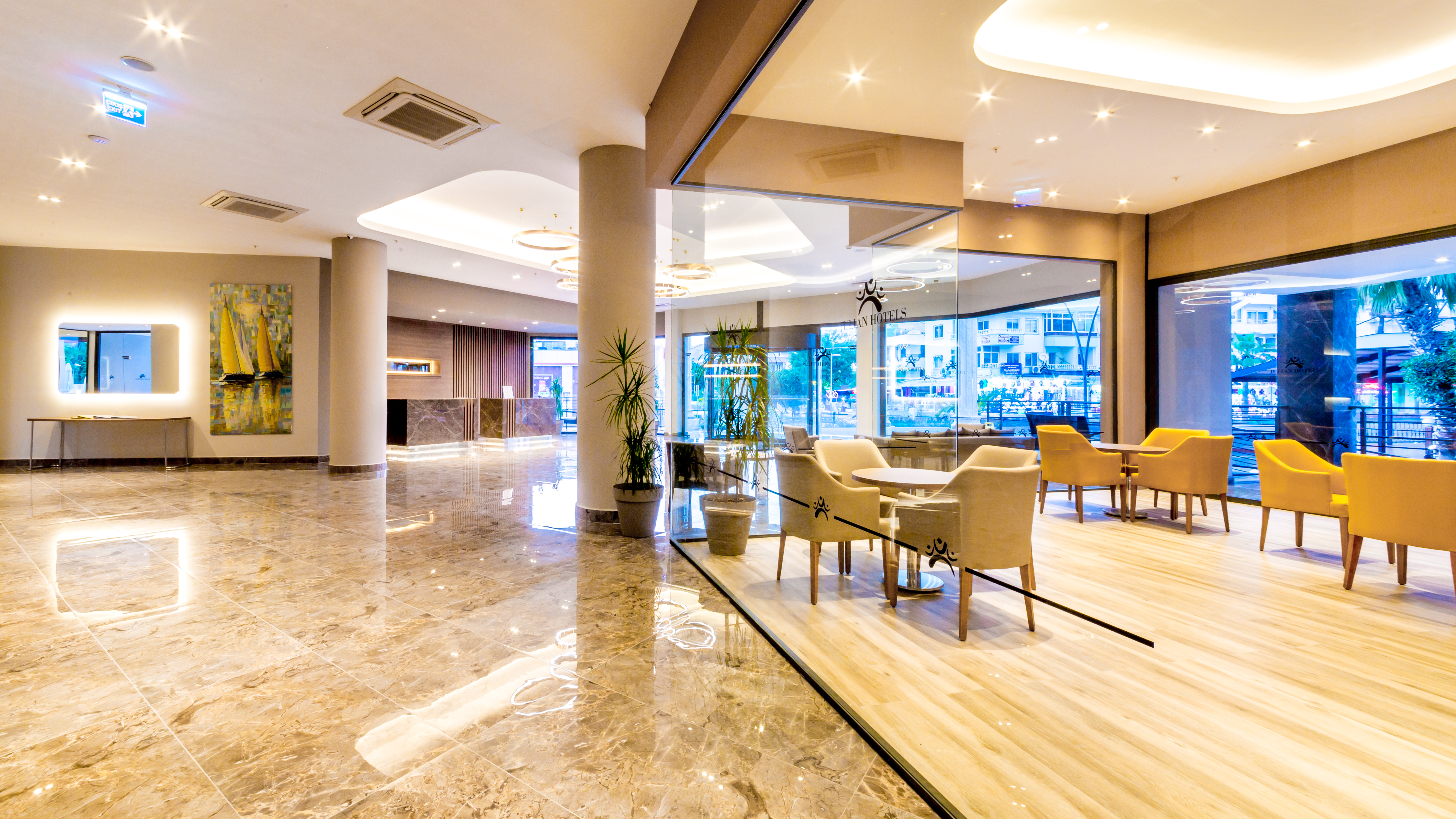 Ada Julian Hotel - Poză