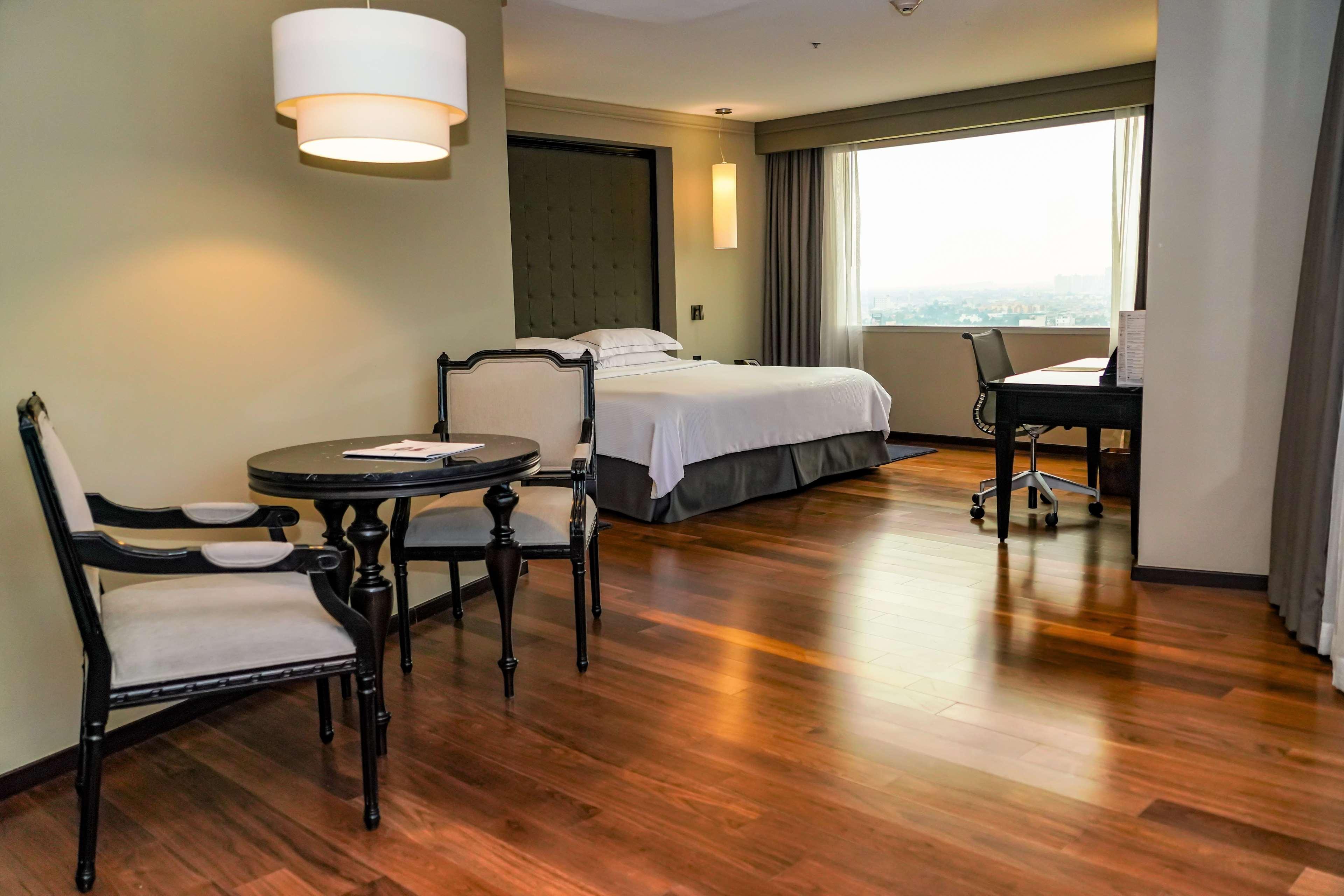 Barceló México Reforma by null