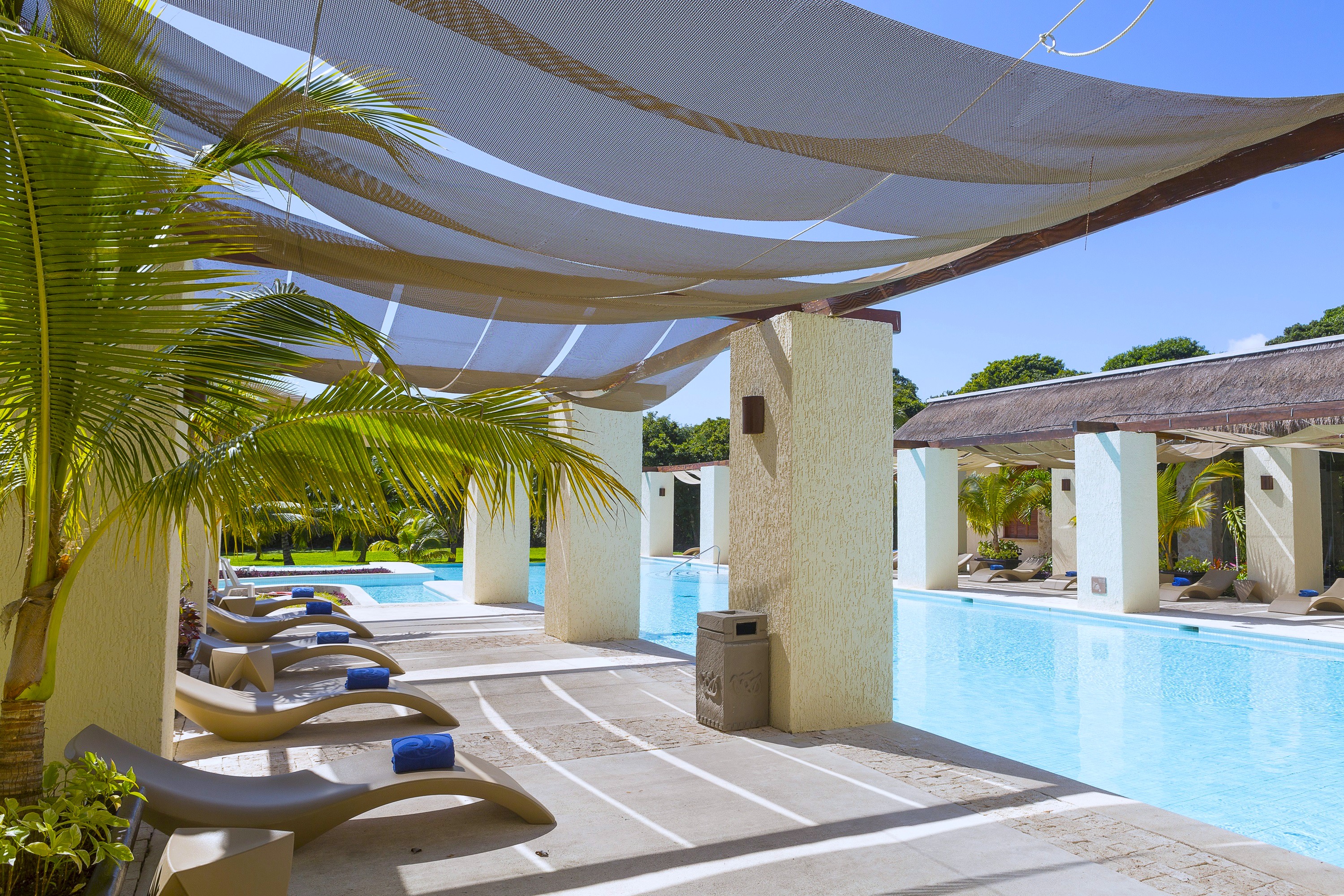 Grand Palladium Colonial Resort & Spa, a Registry Collectin Hotel by null