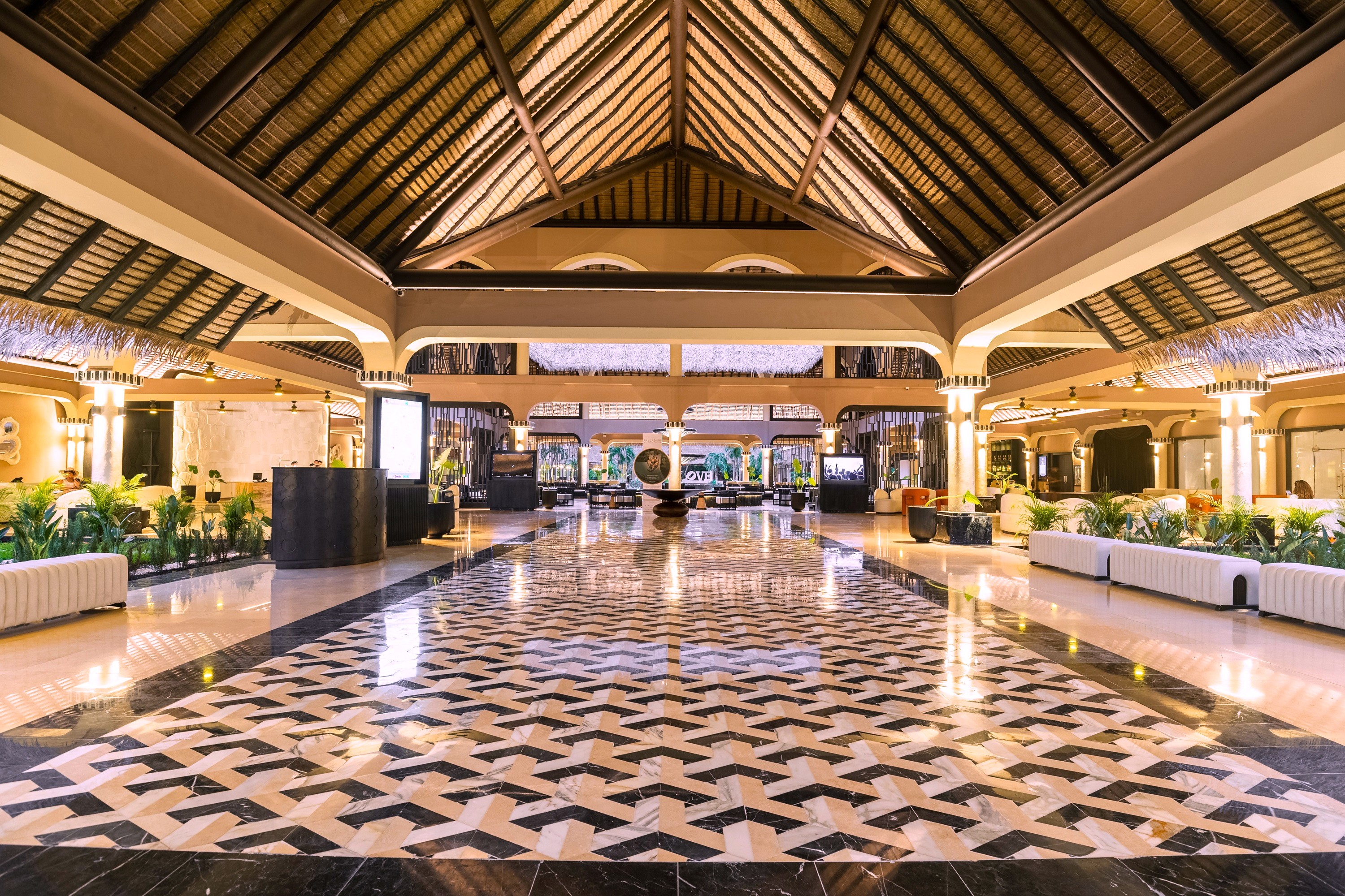 Grand Palladium Colonial Resort & Spa, a Registry Collectin Hotel by null