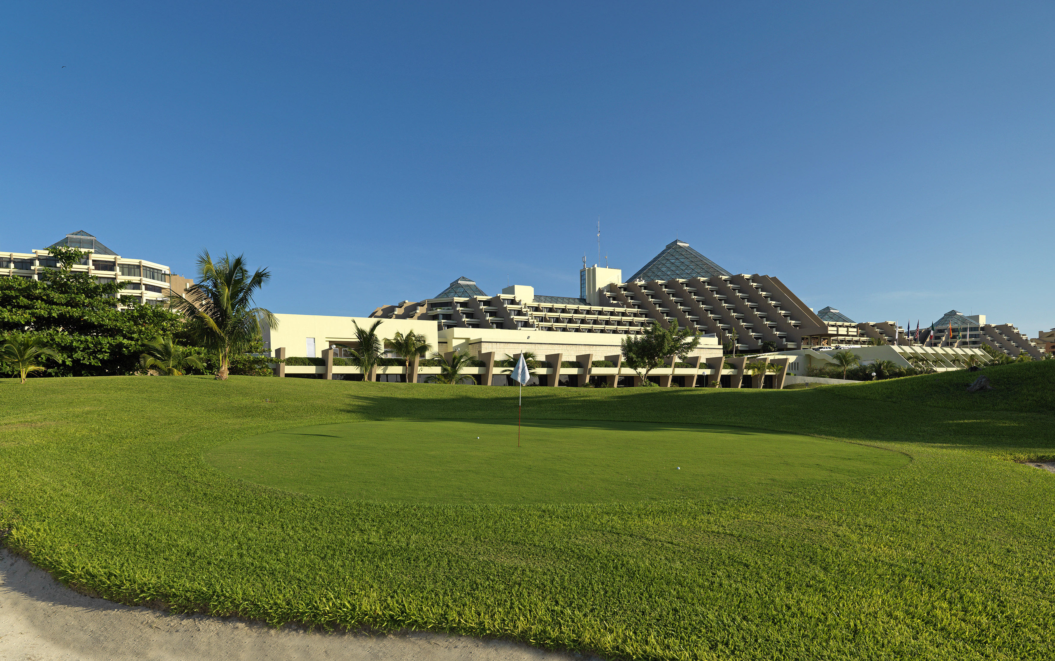 Paradisus Cancún by null