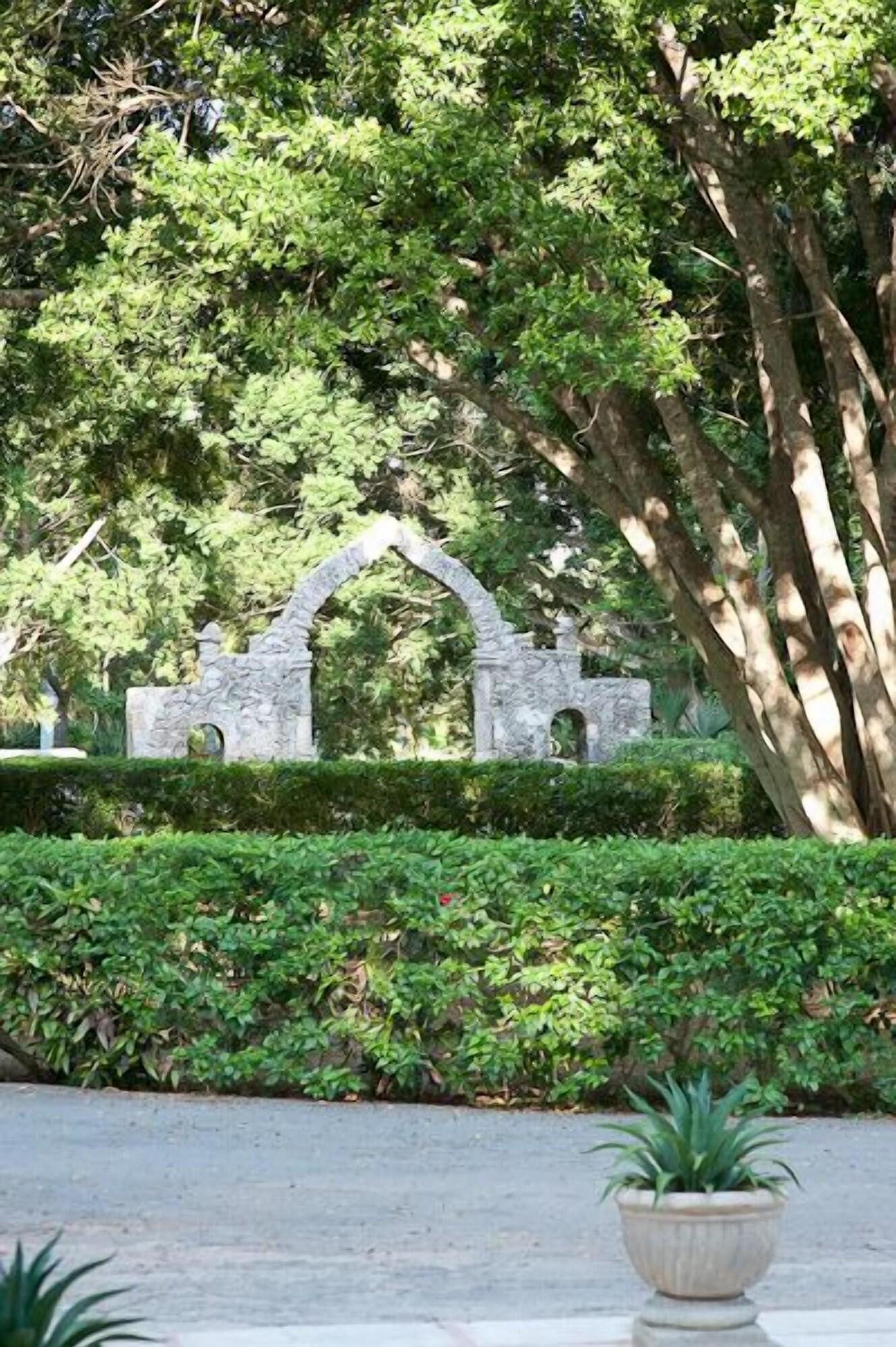 Hacienda Chichen resort by null