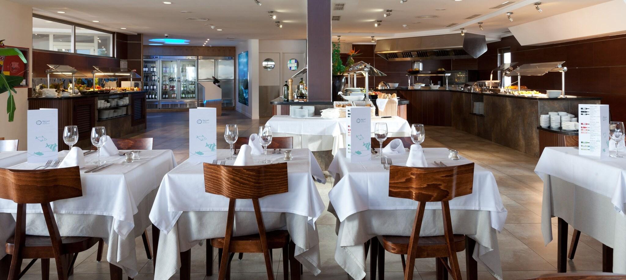 Marvell Club Hotel & Apartments