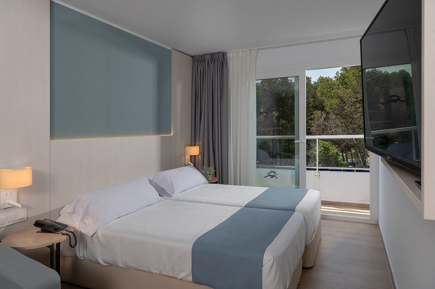 Chambre double, premium, vue sur la piscine