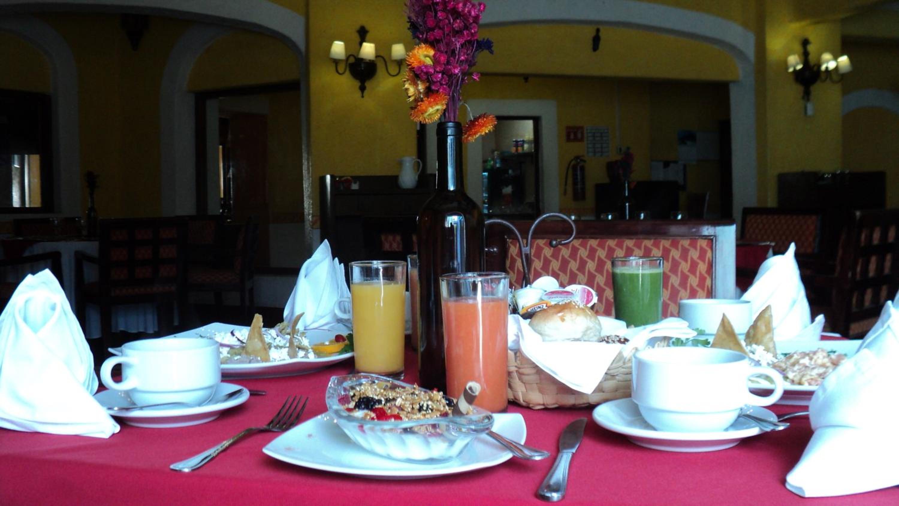 Villas Arqueologicas Teotihuacan by null