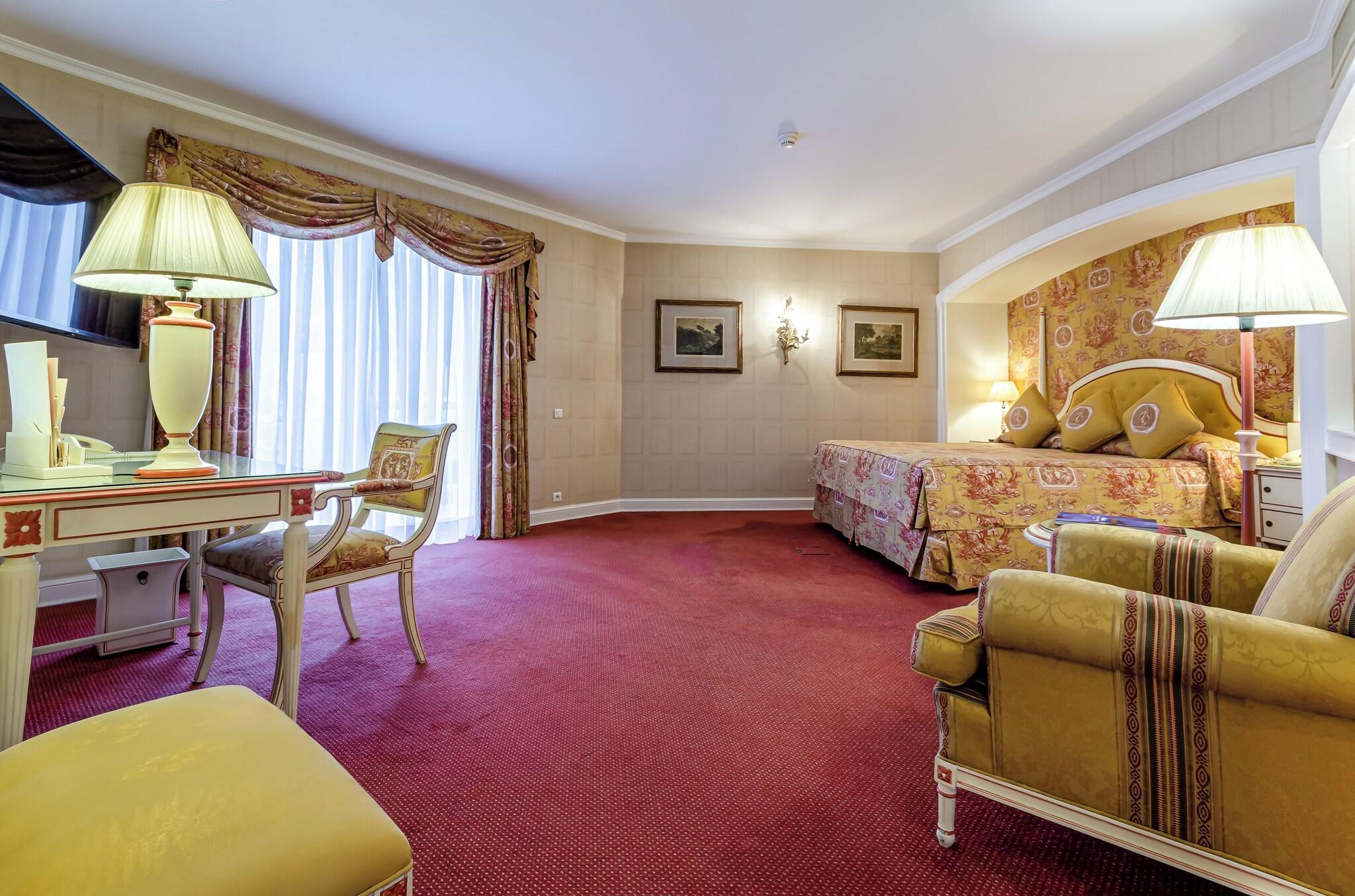 Olissippo Lapa Palace Hotel by null