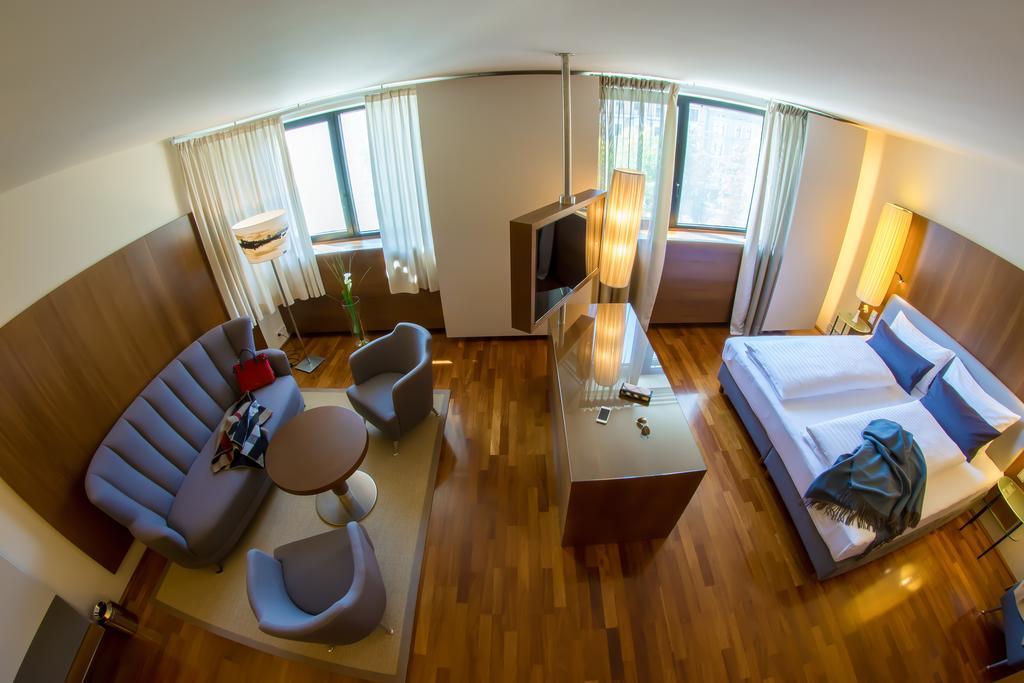 The Penz Hotel by null