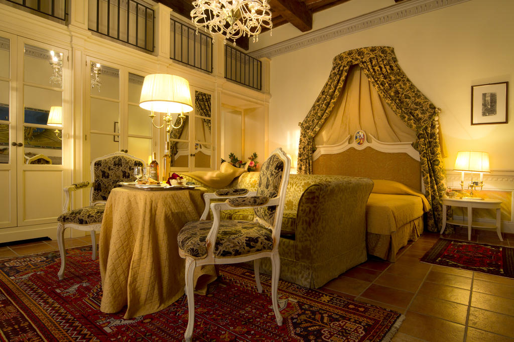 Castello Di Leonina Relais by null