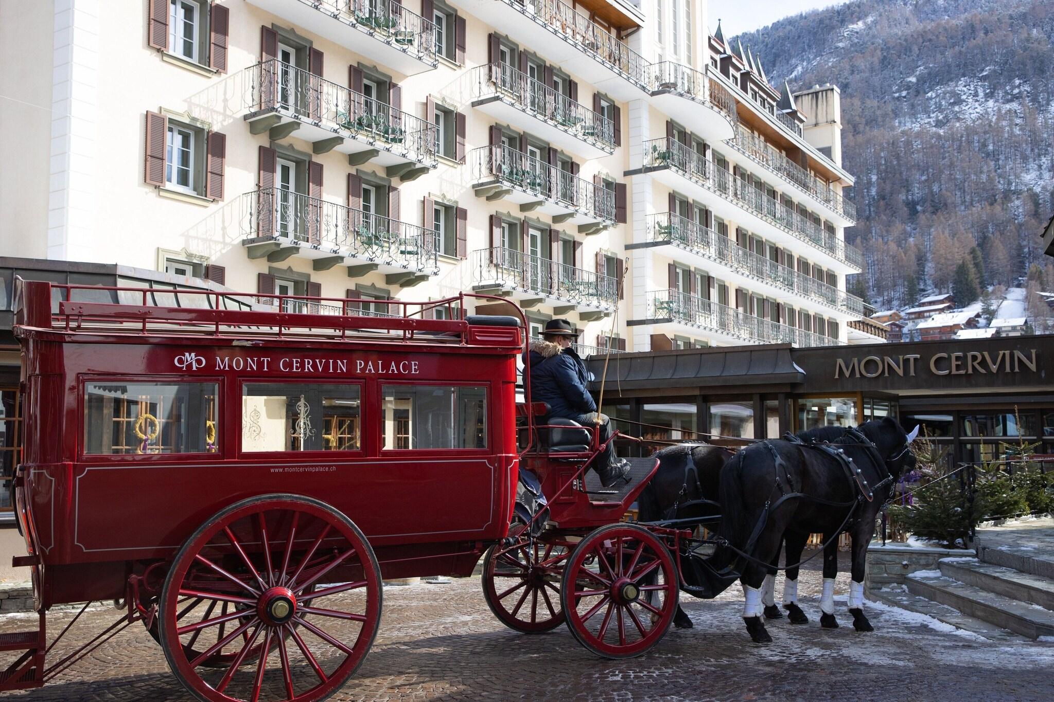 Mont Cervin Palace by null