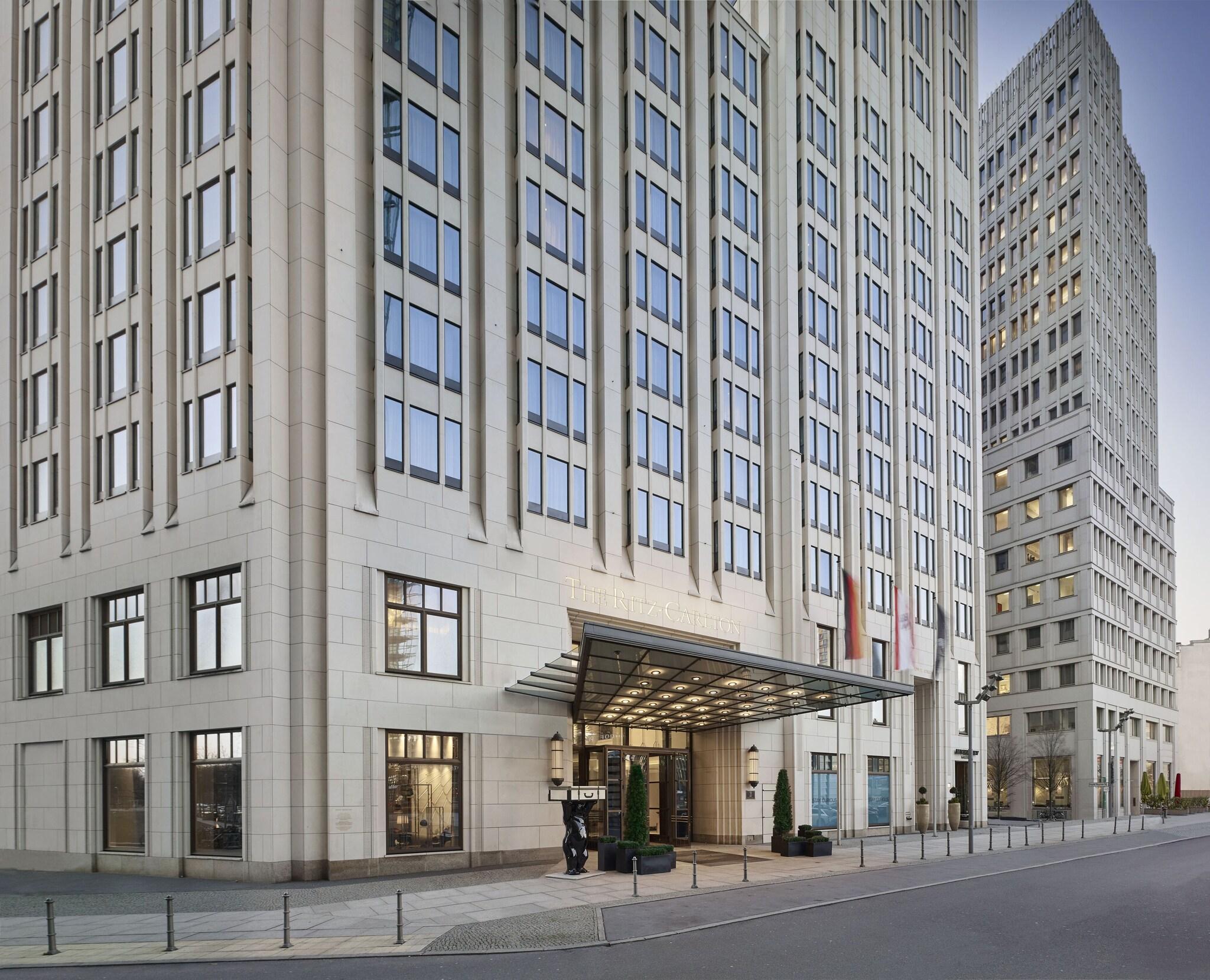 The Ritz-Carlton, Berlin by null