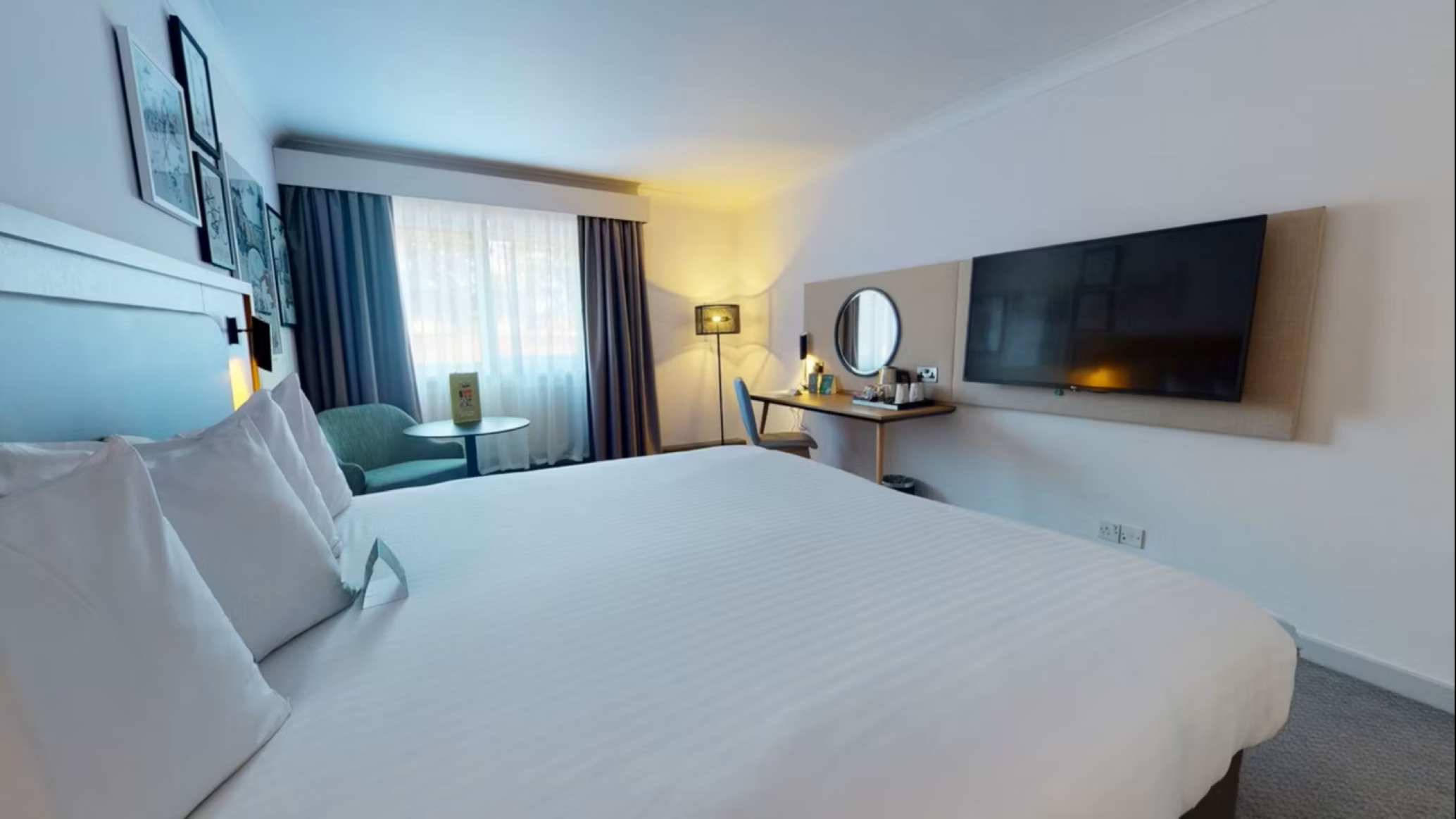 Holiday Inn Glasgow Airport