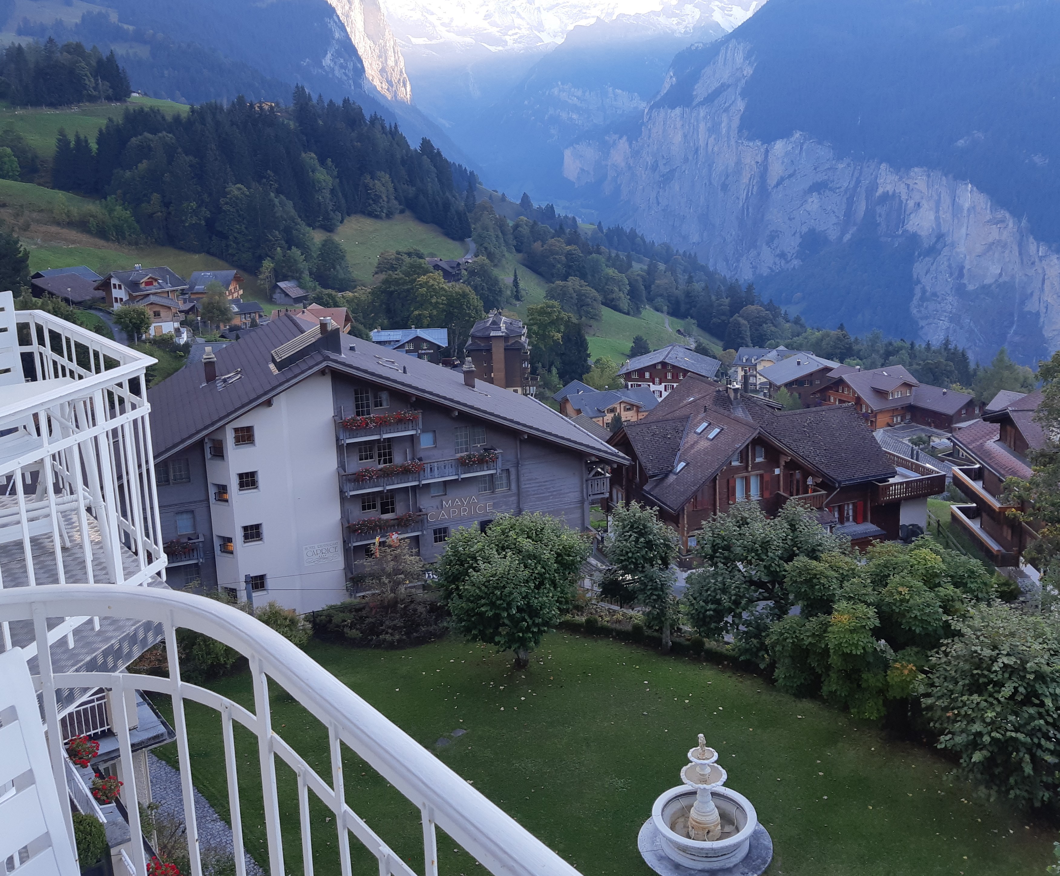 Hotel Regina Wengen image