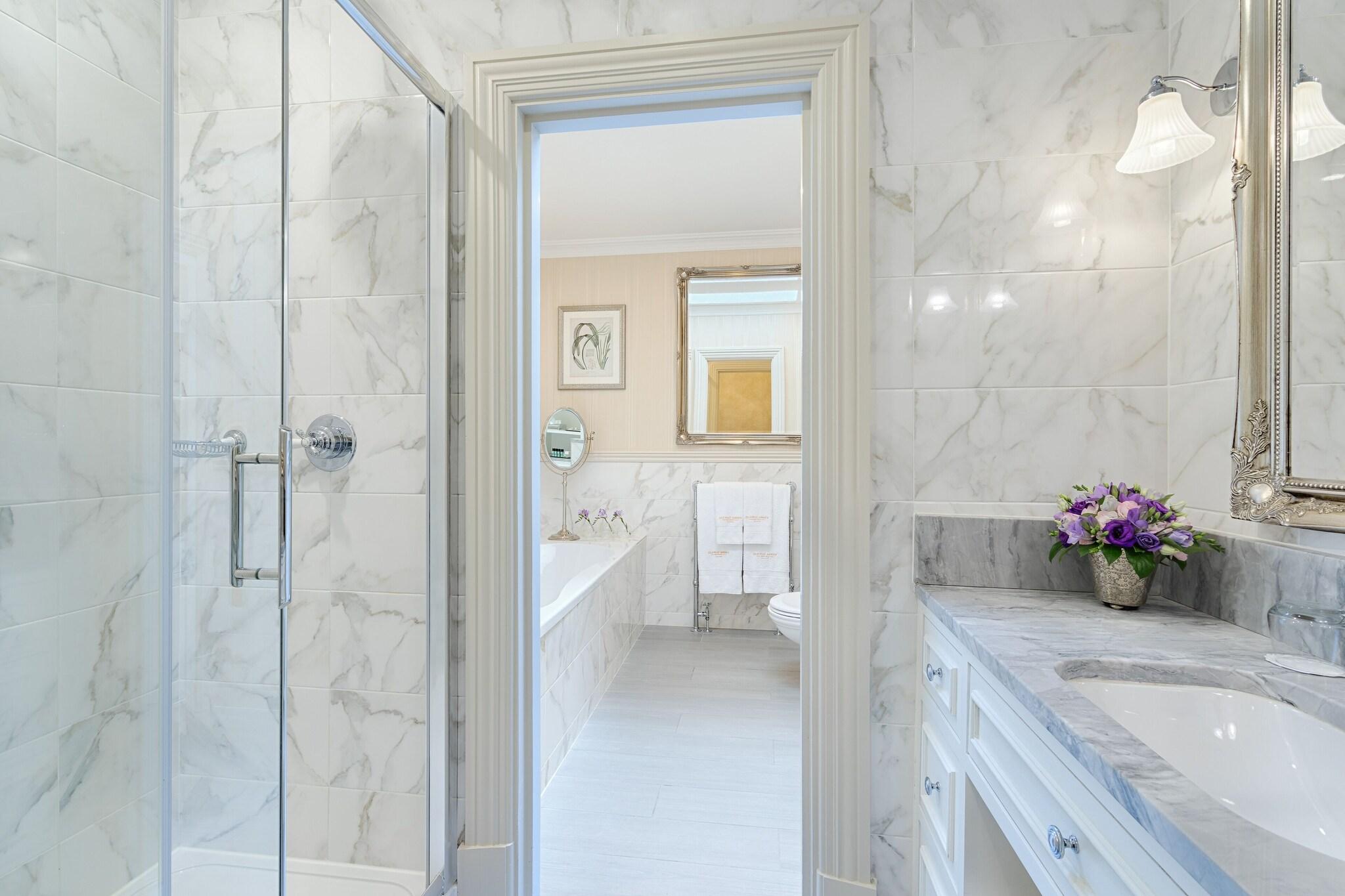 Glenlo Abbey Hotel & Estate by null