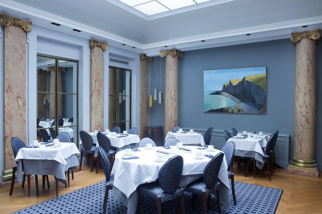 Hotel Brighton by null