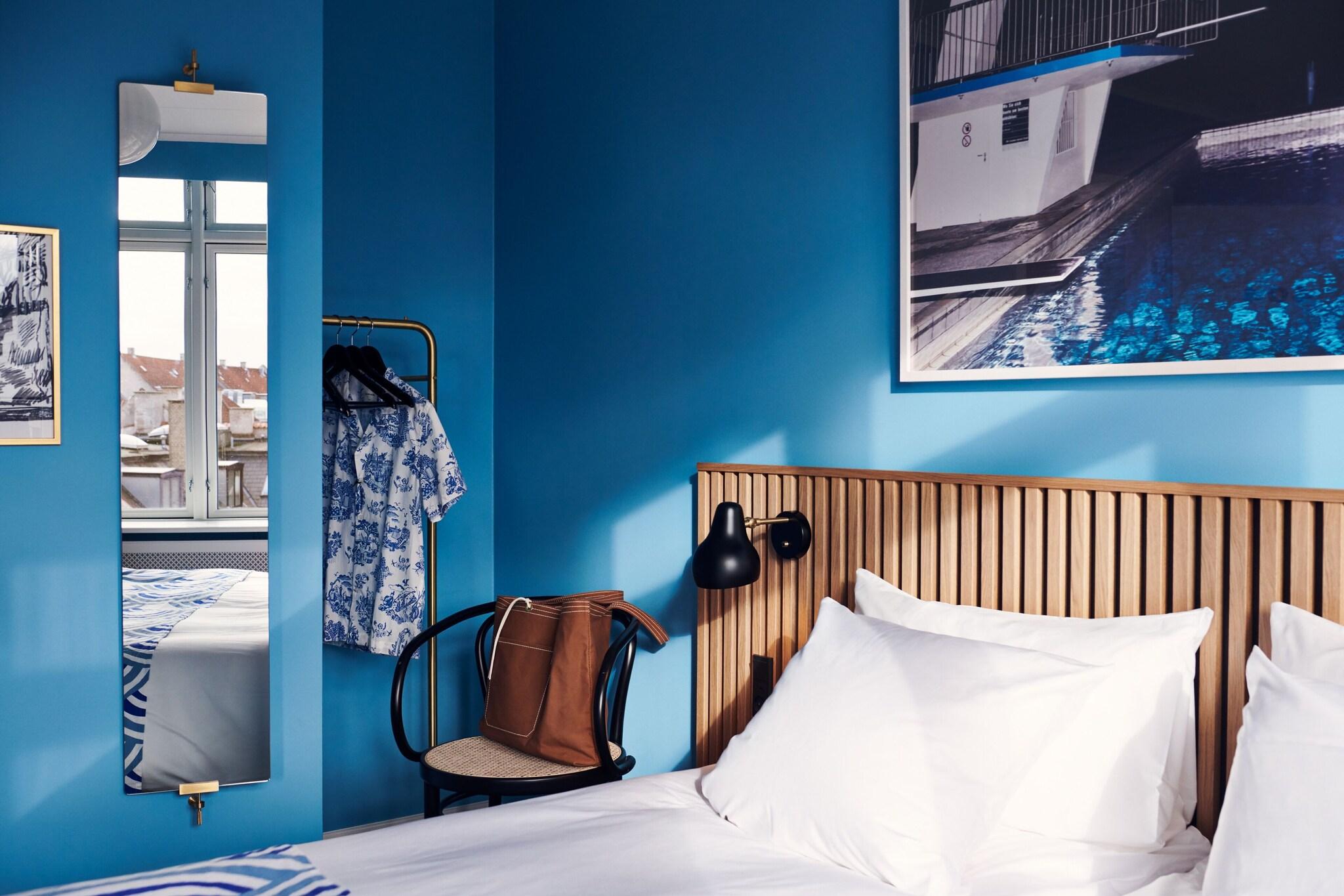 Coco Hotel by null