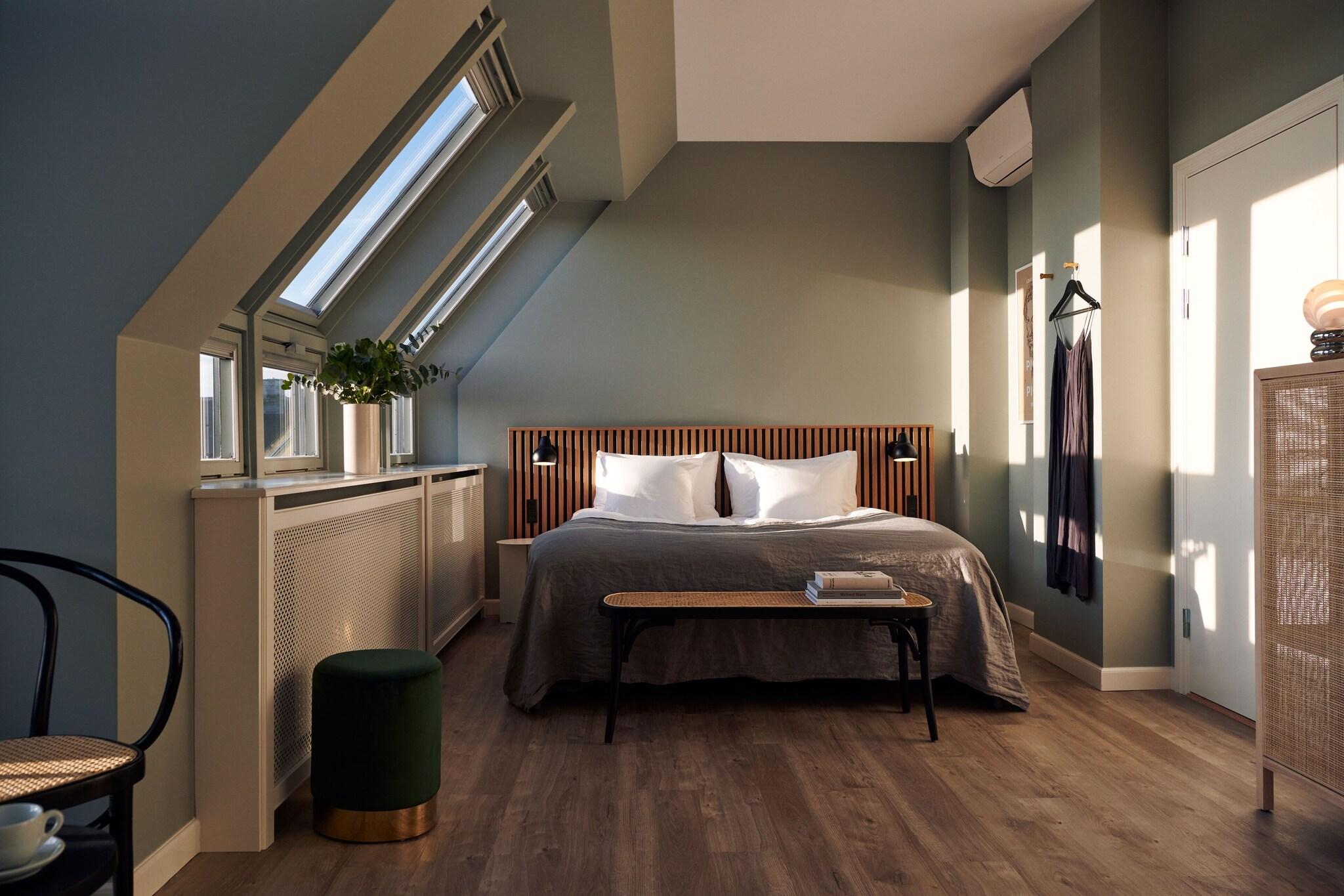 Coco Hotel by null