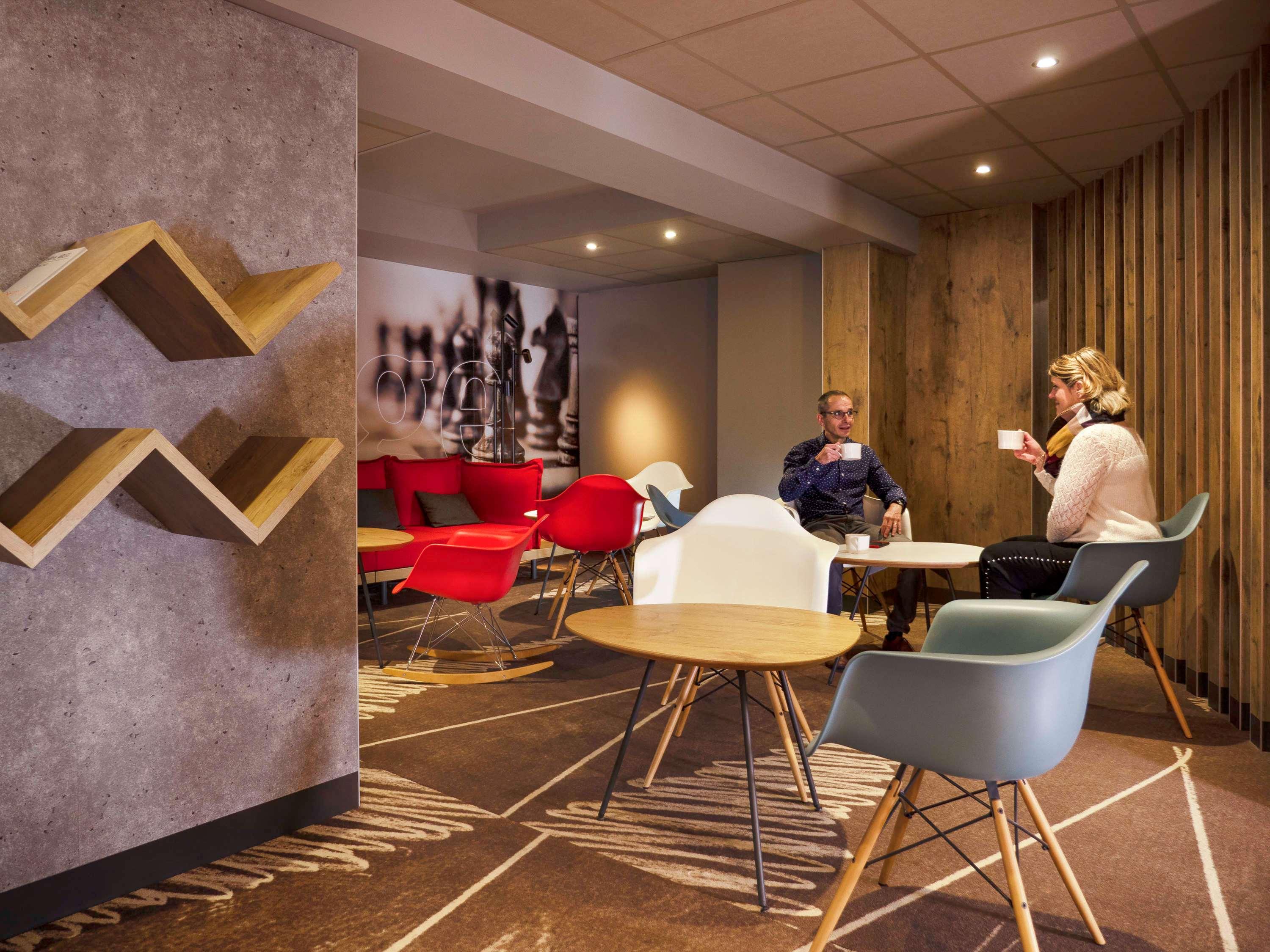Ibis Arles