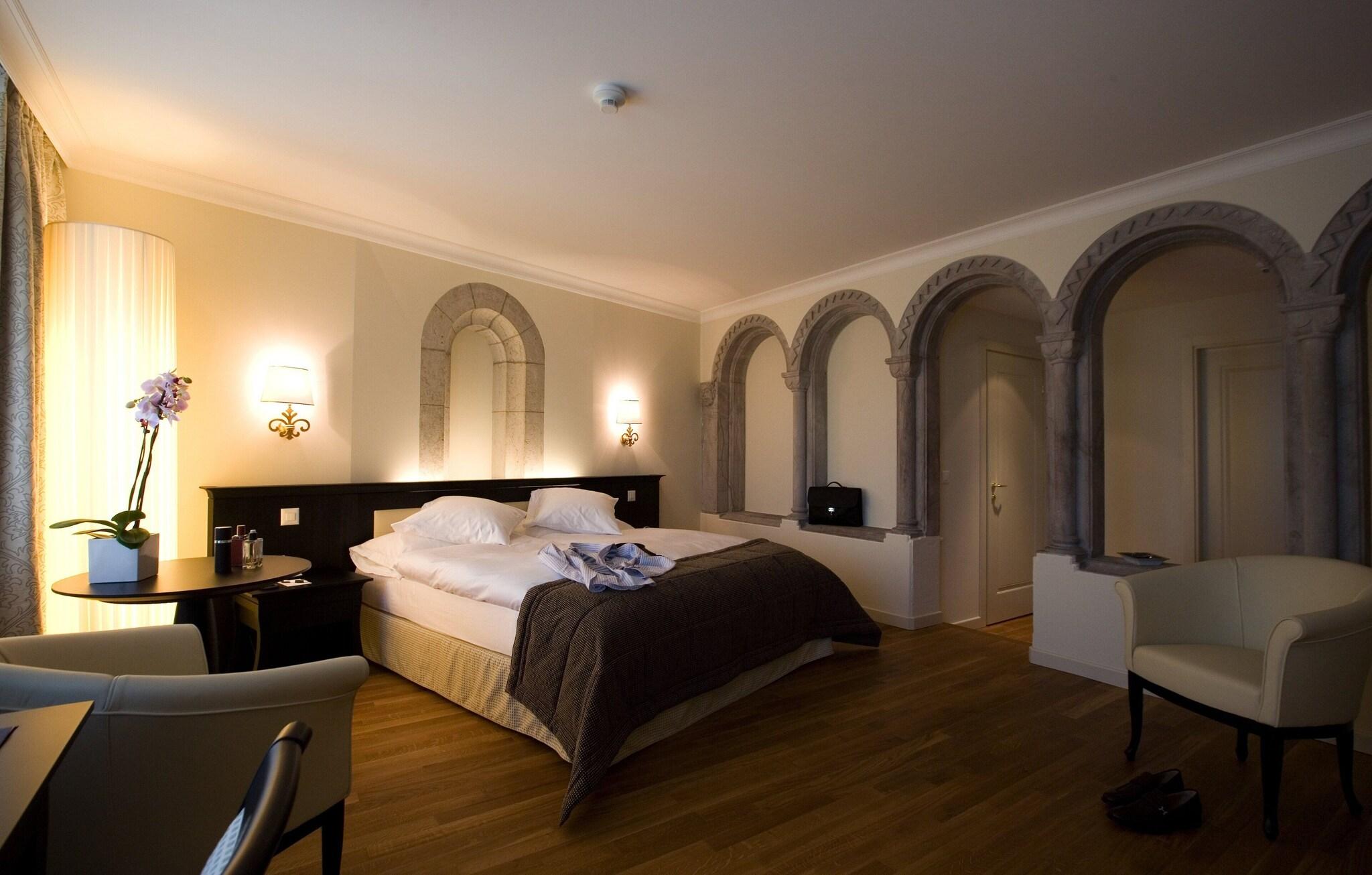 Château d'Ouchy by null