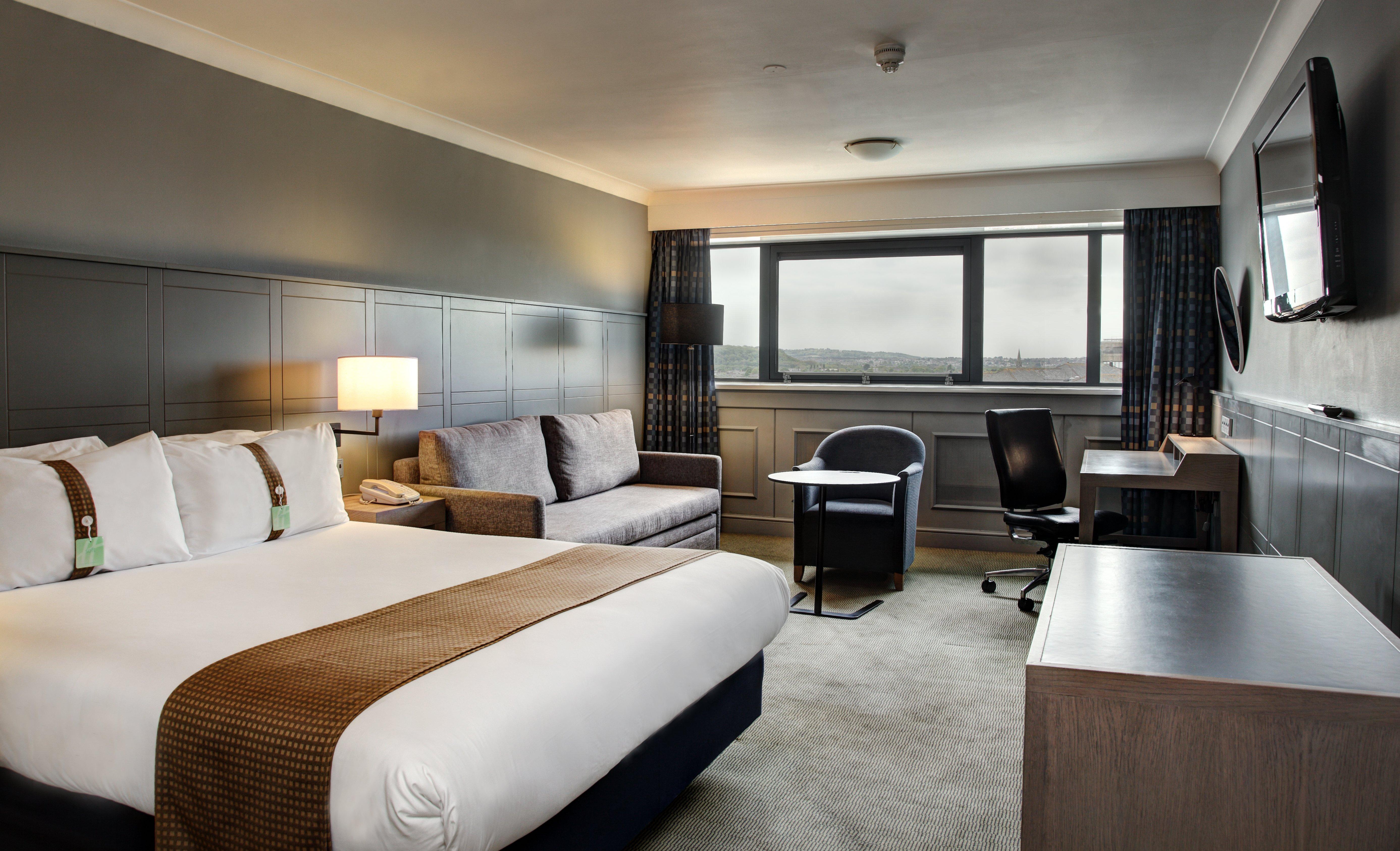 Holiday Inn Cardiff City Centre