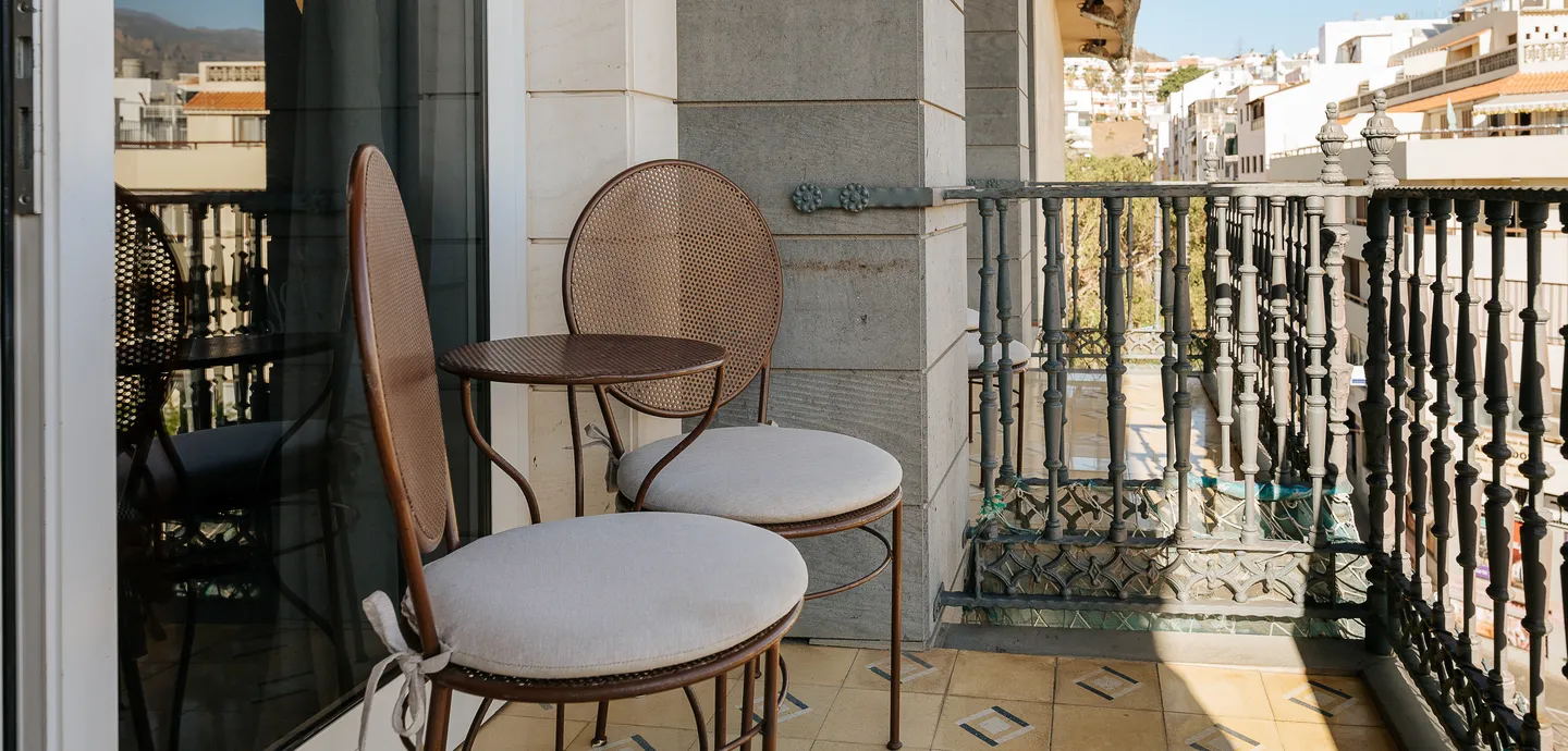 Hotel Reveron Plaza by null