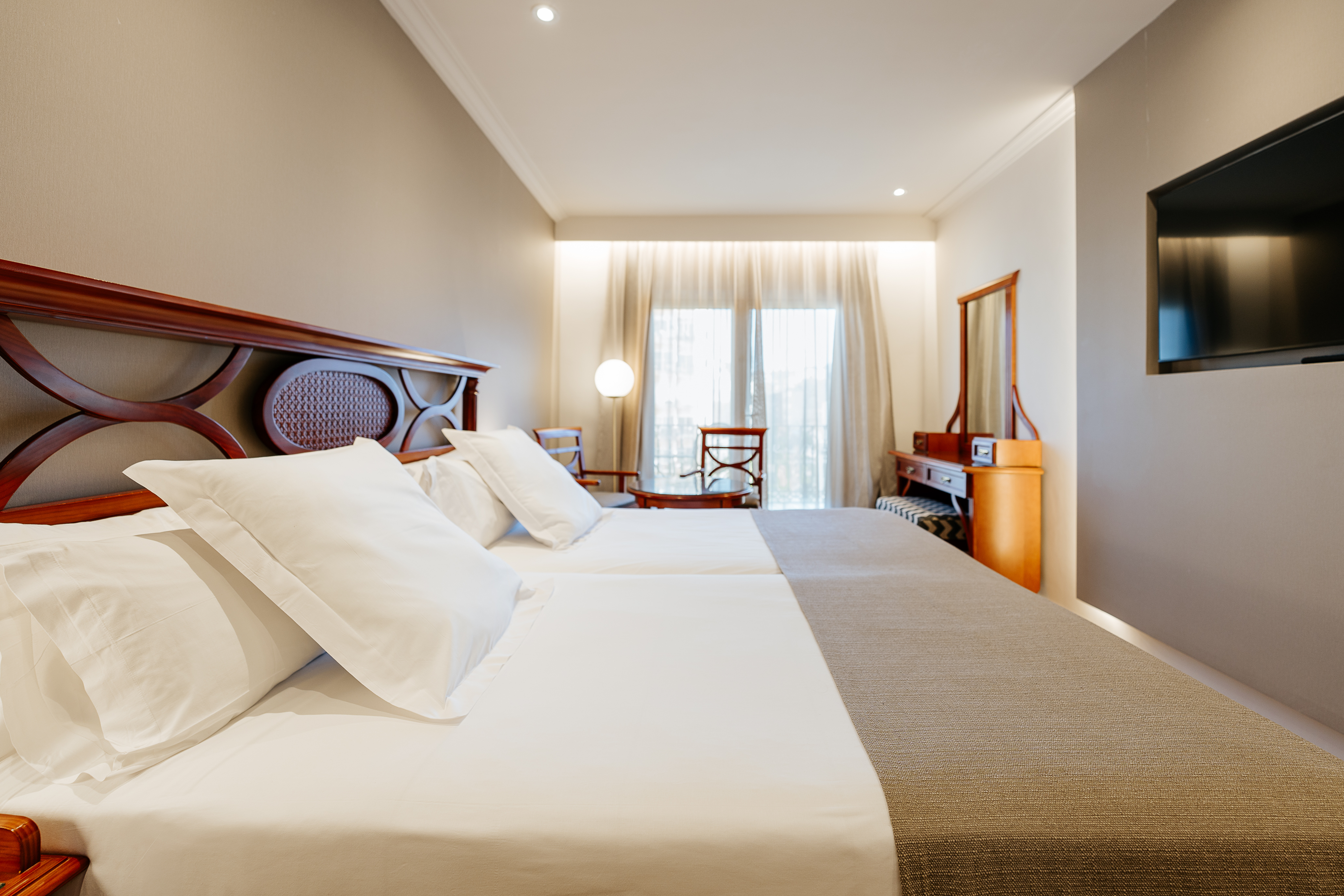 Hotel Reveron Plaza